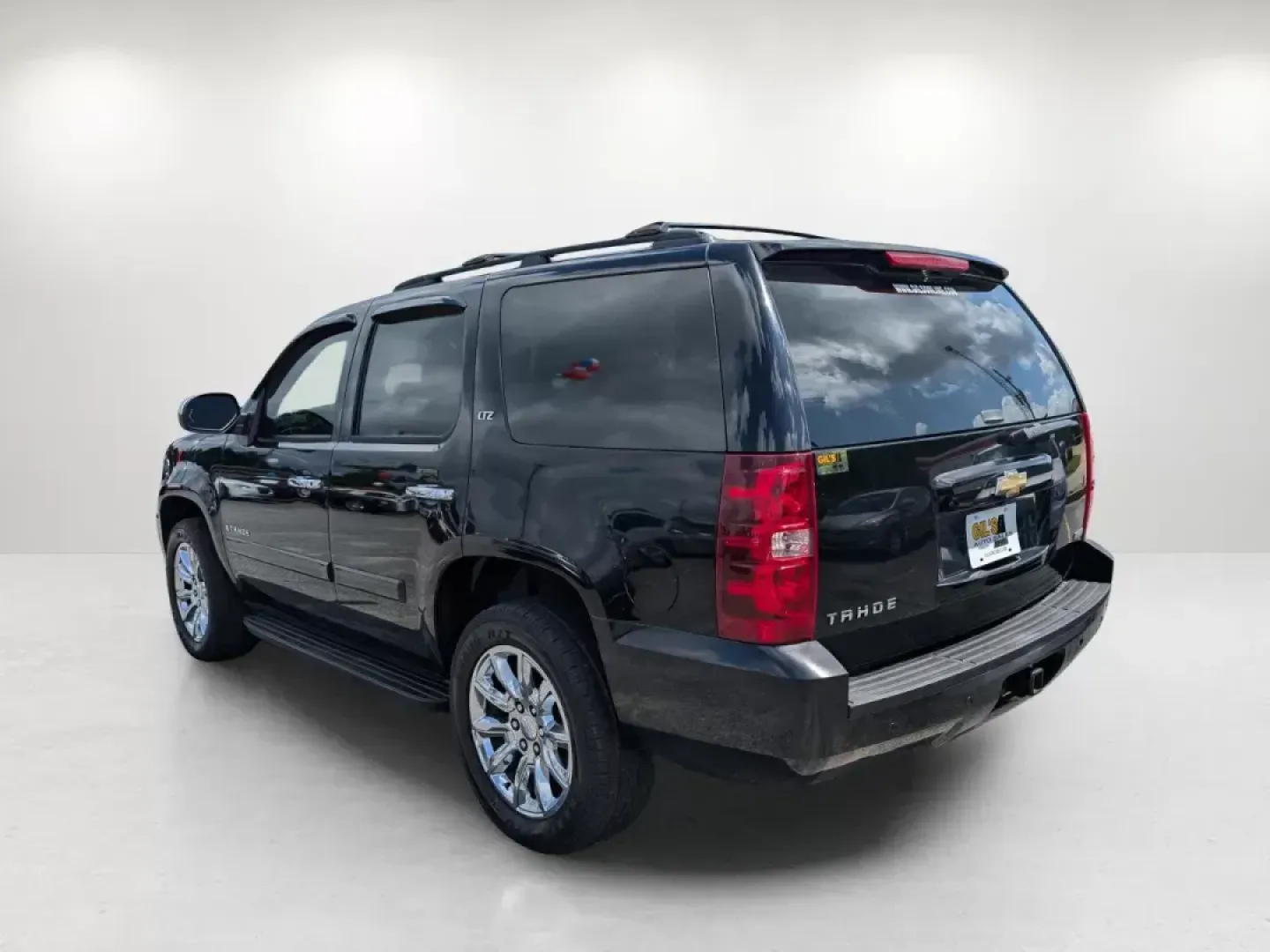 2008 /Ebony Chevrolet Tahoe LTZ (1GNFK130X8R) with an Gas/Ethanol V8 5.3L/323 engine, 4-Speed Automatic w/OD transmission, located at 521 Old Farm Lane Rd, Prattville, AL, 36066, (334) 325-1505, 32.482460, -86.416367 - 2008 Chevrolet Tahoe LTZ - Photo#6