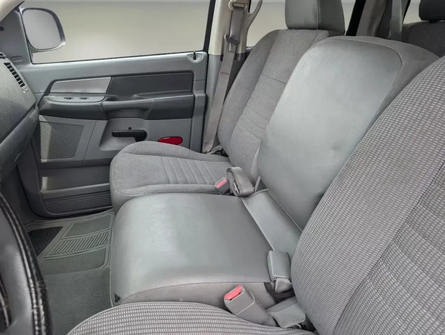 2008 /Medium Slate Gray Dodge Ram 1500 SLT (1D7HA18N38S) with an Gas V8 4.7L/287 engine, 5-Speed Automatic w/OD transmission, located at 5115 14th Ave., Columbus, GA, 31904, (706) 323-0345, 32.511494, -84.971046 - 2008 Dodge Ram 1500 SLT - Photo#11