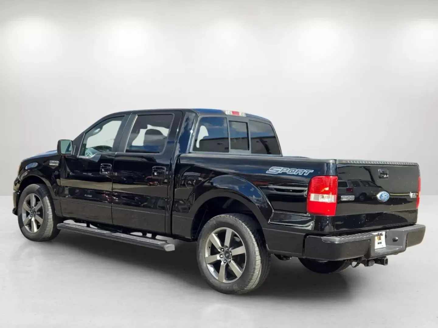 2008 Ford F-150 XL (1FTRW12W98K) with an Other engine, located at 5115 14th Ave., Columbus, GA, 31904, (706) 323-0345, 32.511494, -84.971046 - Experience the thrill of adventure with the 2008 Ford F-150 XL, an exceptional crew cab pickup perfect for both work and play. Whether you're a growing family in need of extra space, a weekend warrior ready to hit the trails, or a commuter seeking reliability in all conditions, this F-150 is your id - Photo#6