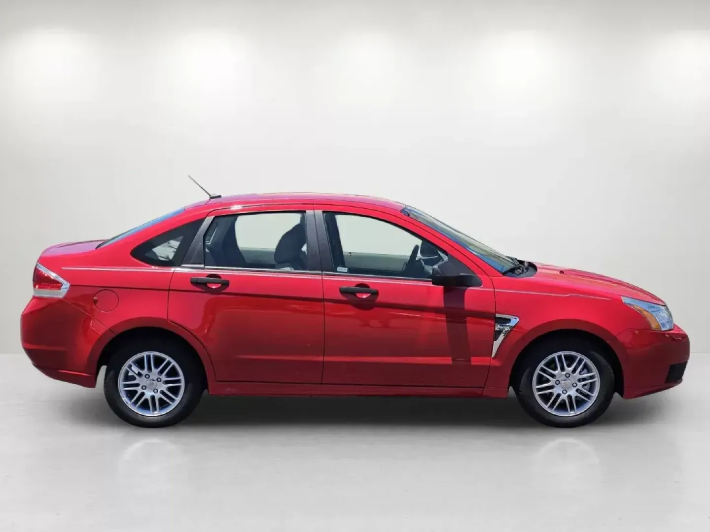 2008 /Medium Stone Ford Focus SE (1FAHP35N78W) with an Gas I4 2.0L/121 engine, located at 521 Old Farm Lane Rd, Prattville, AL, 36066, (334) 325-1505, 32.482460, -86.416367 - **Drive Your Dreams with the 2008 Ford Focus SE - Perfect for Everyday Adventures!**<br /> <br /> Are you searching for an efficient, reliable sedan that fits seamlessly into your life? Look no further than this stunning **2008 Ford Focus SE** available at **Gils Auto - Prattville**, located at **52 - Photo#4