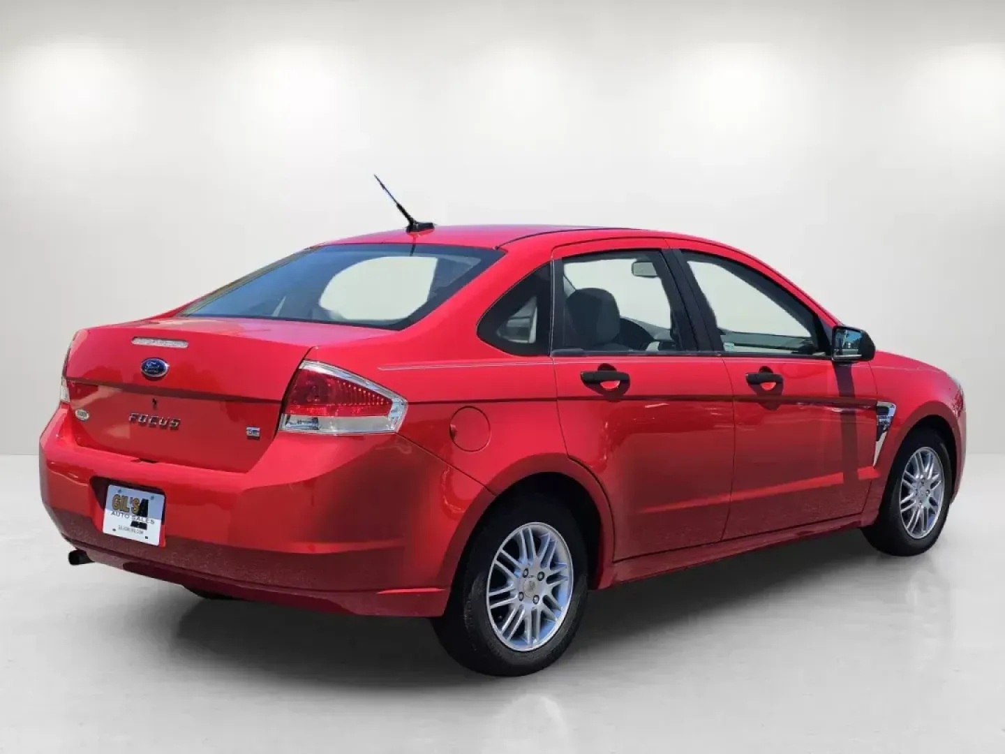 2008 /Medium Stone Ford Focus SE (1FAHP35N78W) with an Gas I4 2.0L/121 engine, located at 521 Old Farm Lane Rd, Prattville, AL, 36066, (334) 325-1505, 32.482460, -86.416367 - **Drive Your Dreams with the 2008 Ford Focus SE - Perfect for Everyday Adventures!**<br /> <br /> Are you searching for an efficient, reliable sedan that fits seamlessly into your life? Look no further than this stunning **2008 Ford Focus SE** available at **Gils Auto - Prattville**, located at **52 - Photo#5