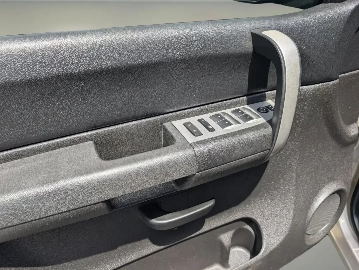2008 /Ebony GMC Sierra 1500 SLE1 (3GTEC13J08G) with an Gas V8 5.3L/323 engine, 4-Speed Automatic w/OD transmission, located at 804 22nd Ave, Phenix City, AL, 36870, (334) 297-1860, 32.484749, -85.024475 - 2008 GMC Sierra 1500 SLE1 - Photo#8