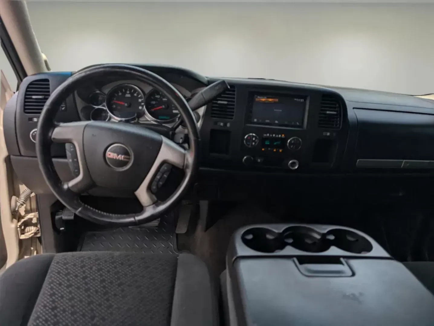 2008 /Ebony GMC Sierra 1500 SLE1 (3GTEC13J08G) with an Gas V8 5.3L/323 engine, 4-Speed Automatic w/OD transmission, located at 804 22nd Ave, Phenix City, AL, 36870, (334) 297-1860, 32.484749, -85.024475 - 2008 GMC Sierra 1500 SLE1 - Photo#12