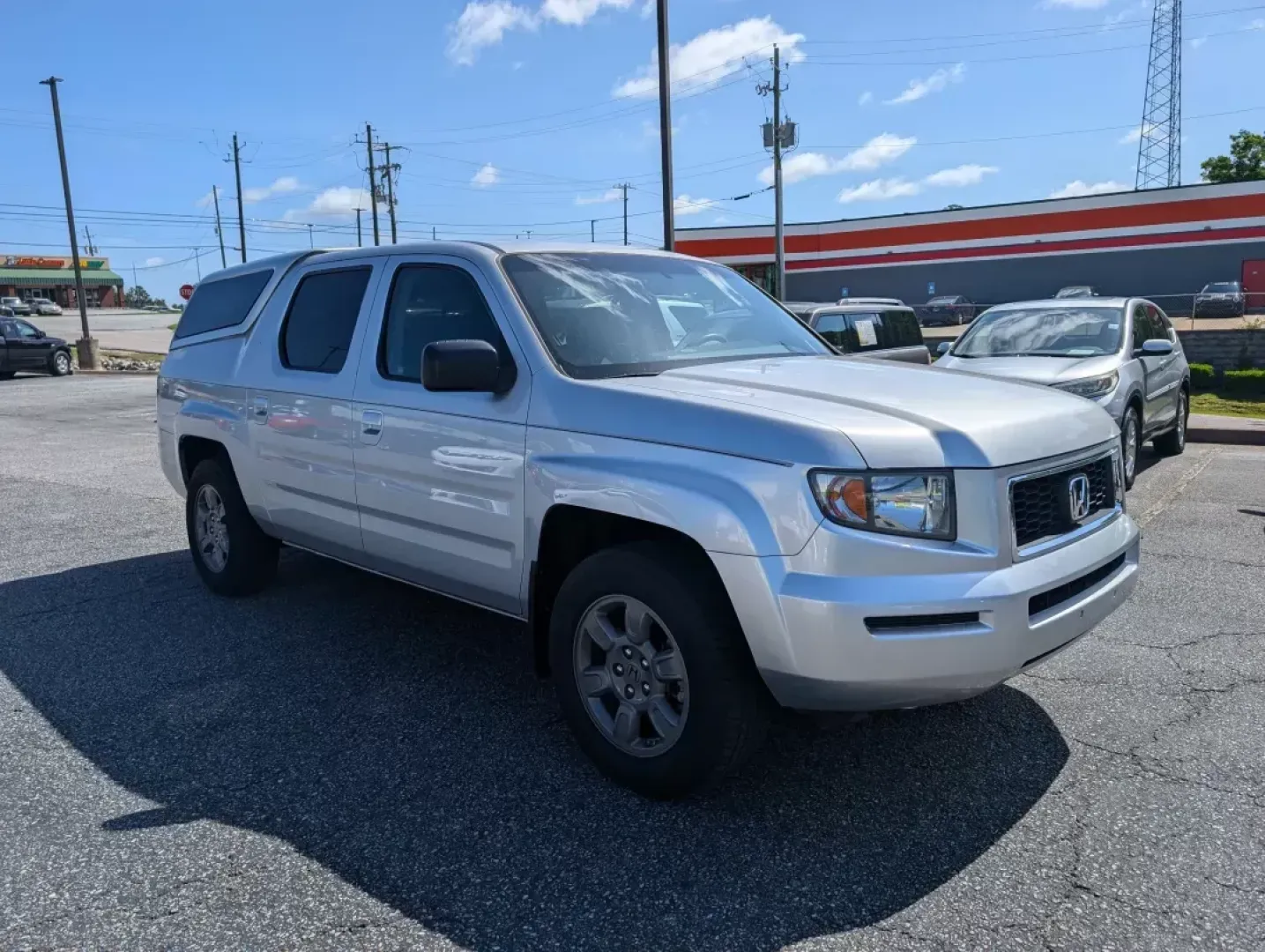 2008 Honda Ridgeline RTX (2HJYK16398H) with an Gas V6 3.5L/212 engine, 5-Speed Automatic w/OD transmission, located at 5115 14th Ave., Columbus, GA, 31904, (706) 323-0345, 32.511494, -84.971046 - **Elevate Your Adventures: 2008 Honda Ridgeline RTX at Gils Auto Columbus**<br /> <br /> Are you searching for the perfect blend of utility and comfort for your next adventure? Look no further than this 2008 Honda Ridgeline RTX, available at Gils Auto in Columbus, GA. Ideal for weekend getaways, th - Photo#2