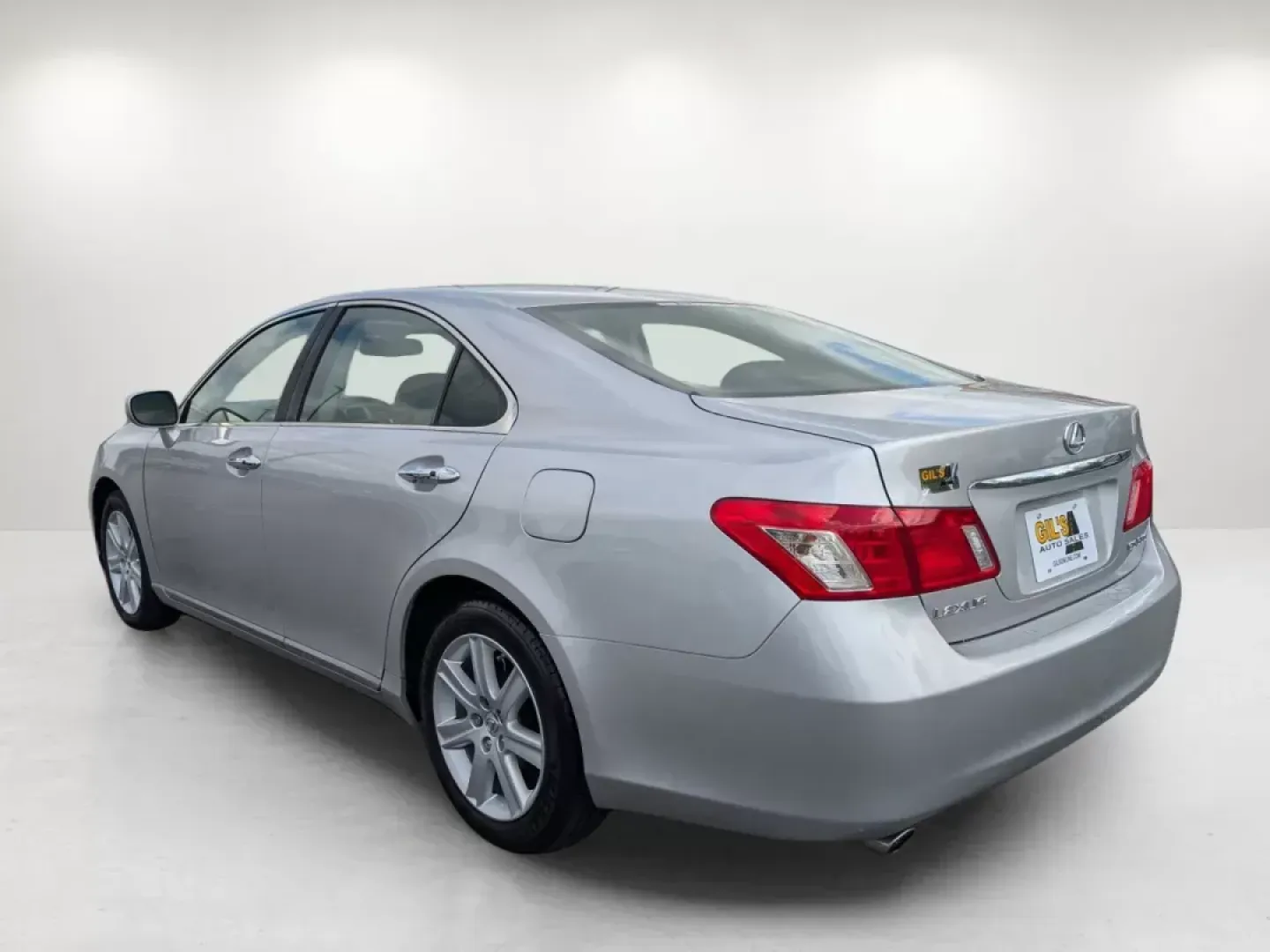 2008 Lexus ES 350 (JTHBJ46G582) with an Other engine, located at 7000 Northlake Connector, Columbus, GA, 31904, (706) 987-8085, 32.524975, -84.978134 - **Experience Luxury and Reliability with the 2008 Lexus ES 350 at Gils Auto Columbus #2**<br /> <br /> Are you searching for a stylish and dependable vehicle that can elevate your daily commute or serve as the perfect family sedan? Look no further than the 2008 Lexus ES 350, now available at Gils A - Photo#6