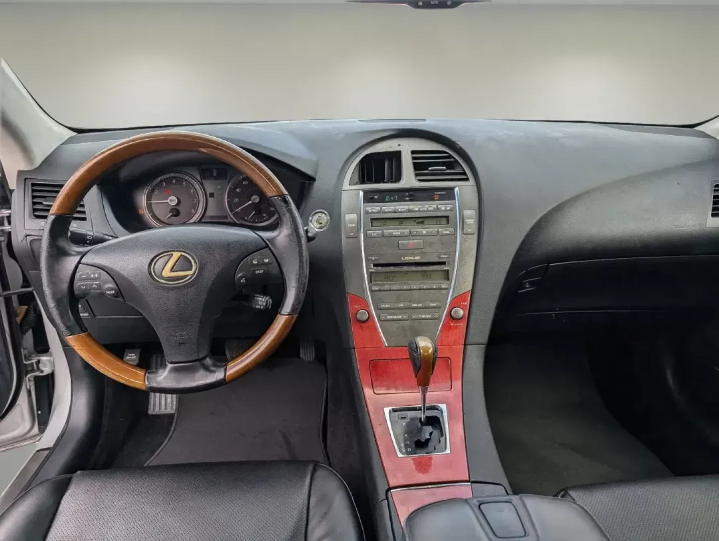 2008 Lexus ES 350 (JTHBJ46G582) with an Other engine, located at 7000 Northlake Connector, Columbus, GA, 31904, (706) 987-8085, 32.524975, -84.978134 - **Experience Luxury and Reliability with the 2008 Lexus ES 350 at Gils Auto Columbus #2**<br /> <br /> Are you searching for a stylish and dependable vehicle that can elevate your daily commute or serve as the perfect family sedan? Look no further than the 2008 Lexus ES 350, now available at Gils A - Photo#11