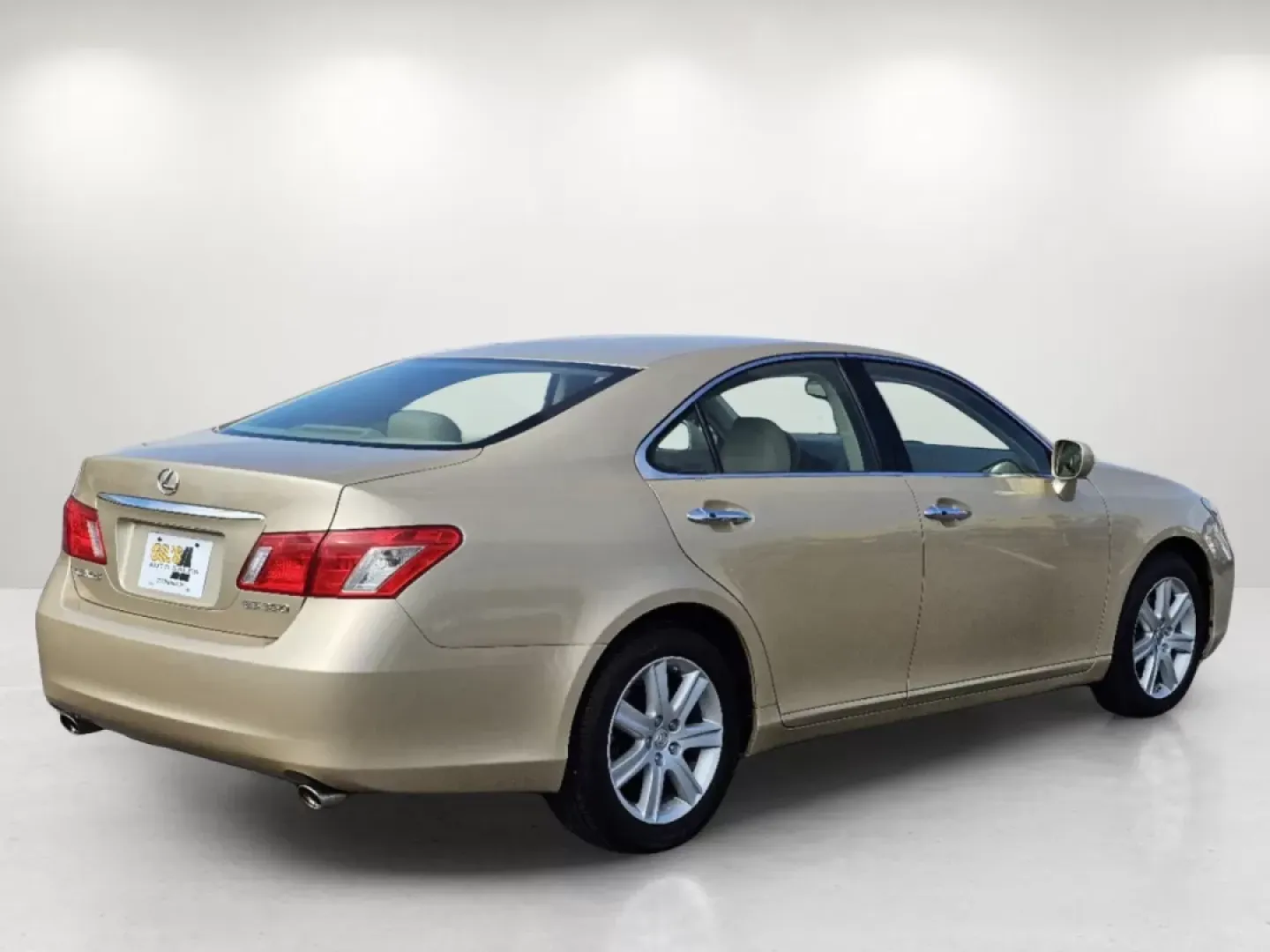 2008 Lexus ES 350 (JTHBJ46G282) with an Other engine, located at 3959 U.S. 80 W, Phenix City, AL, 36870, (334) 297-4885, 32.469296, -85.135185 - Imagine gliding along the scenic roads of Phenix City, AL, surrounded by family and friends in a vehicle that combines luxury with reliability-the 2008 Lexus ES 350. Whether you're commuting to work, running errands, or embarking on weekend getaways, this sedan is your ideal travel companion. With i - Photo#4