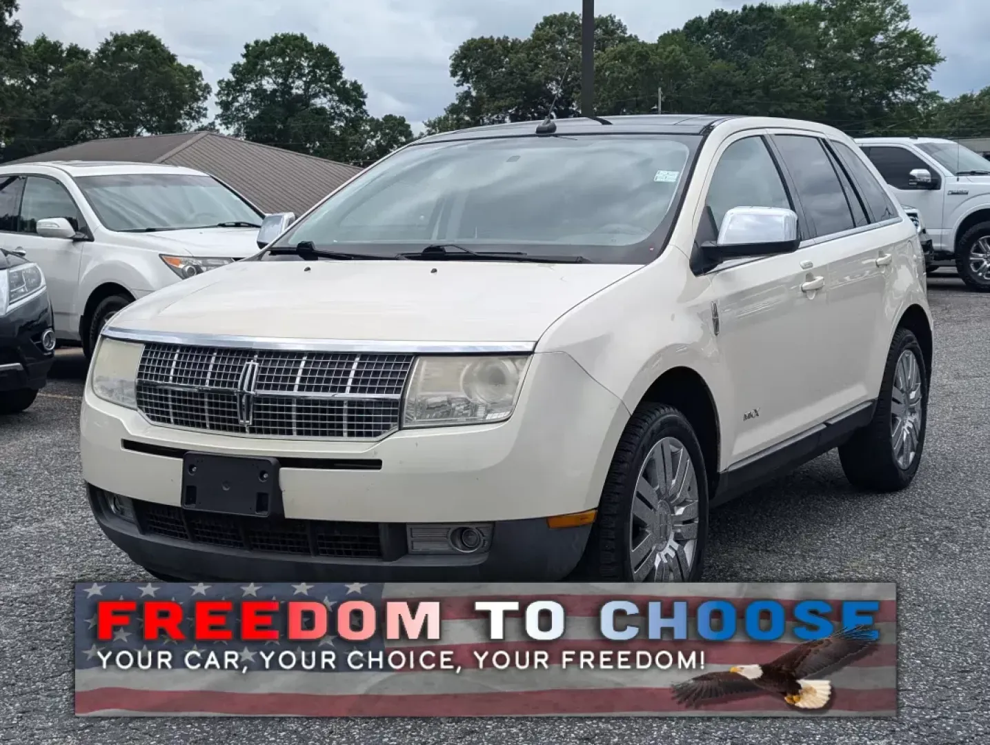2008 Lincoln MKX (2LMDU68C38B) with an Other engine, located at 3959 U.S. 80 W, Phenix City, AL, 36870, (334) 297-4885, 32.469296, -85.135185 - **Discover the Perfect Family Companion: 2008 Lincoln MKX at Gils Auto Phenix City**<br /> <br /> Are you in search of a reliable vehicle that combines comfort, safety, and style for your growing family? Look no further than the 2008 Lincoln MKX available now at Gils Auto in Phenix City, AL. With i - Photo#0