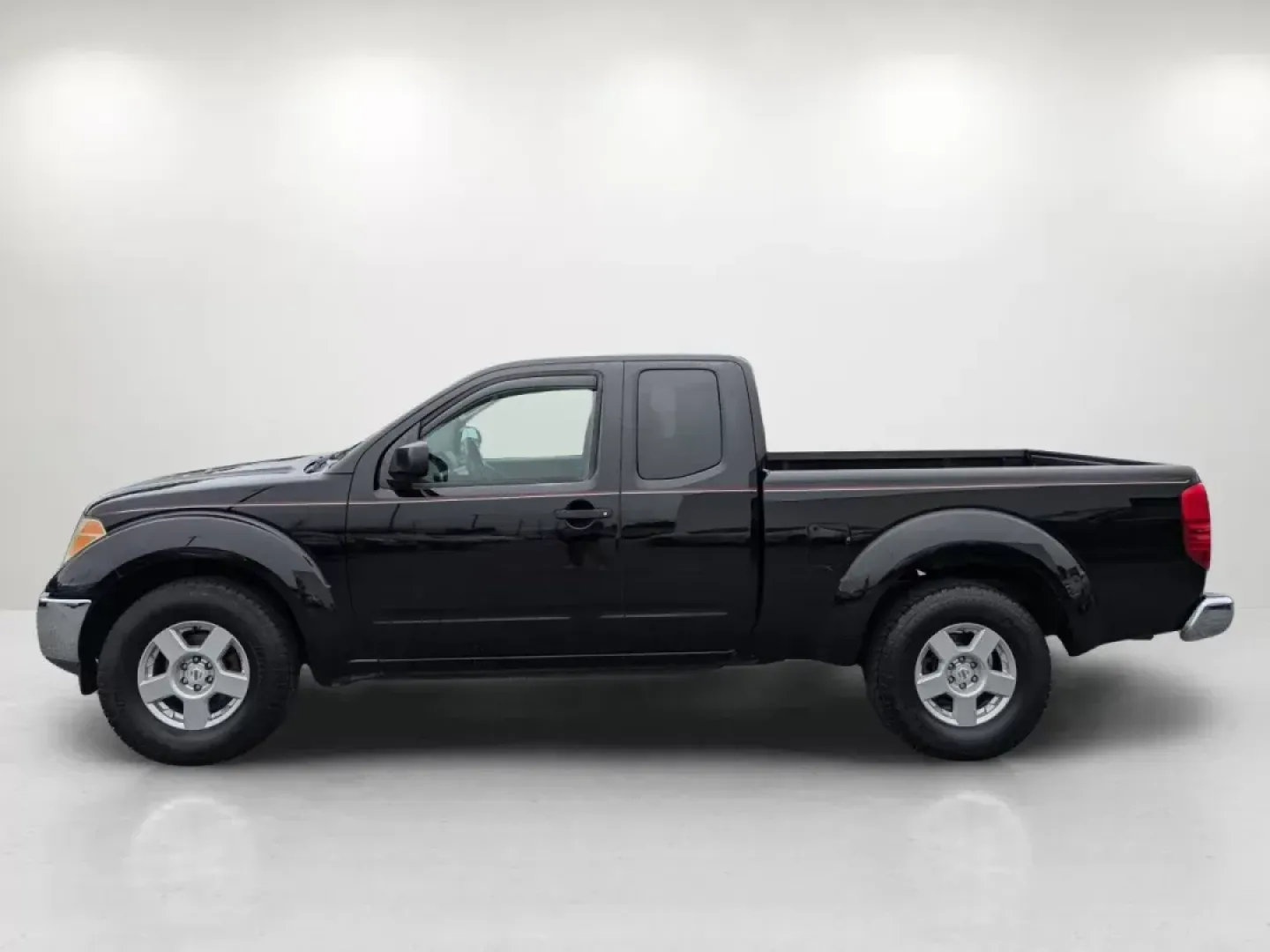 2008 Nissan Frontier (1N6AD06U78C) with an Other engine, located at 5115 14th Ave., Columbus, GA, 31904, (706) 323-0345, 32.511494, -84.971046 - **Discover Adventure with the 2008 Nissan Frontier at Gils Auto - Columbus, GA!**<br /> <br /> Are you ready to tackle every adventure life throws your way? The 2008 Nissan Frontier, a reliable and rugged extended cab pickup, is your perfect partner for weekend getaways, daily commutes, and everythi - Photo#7
