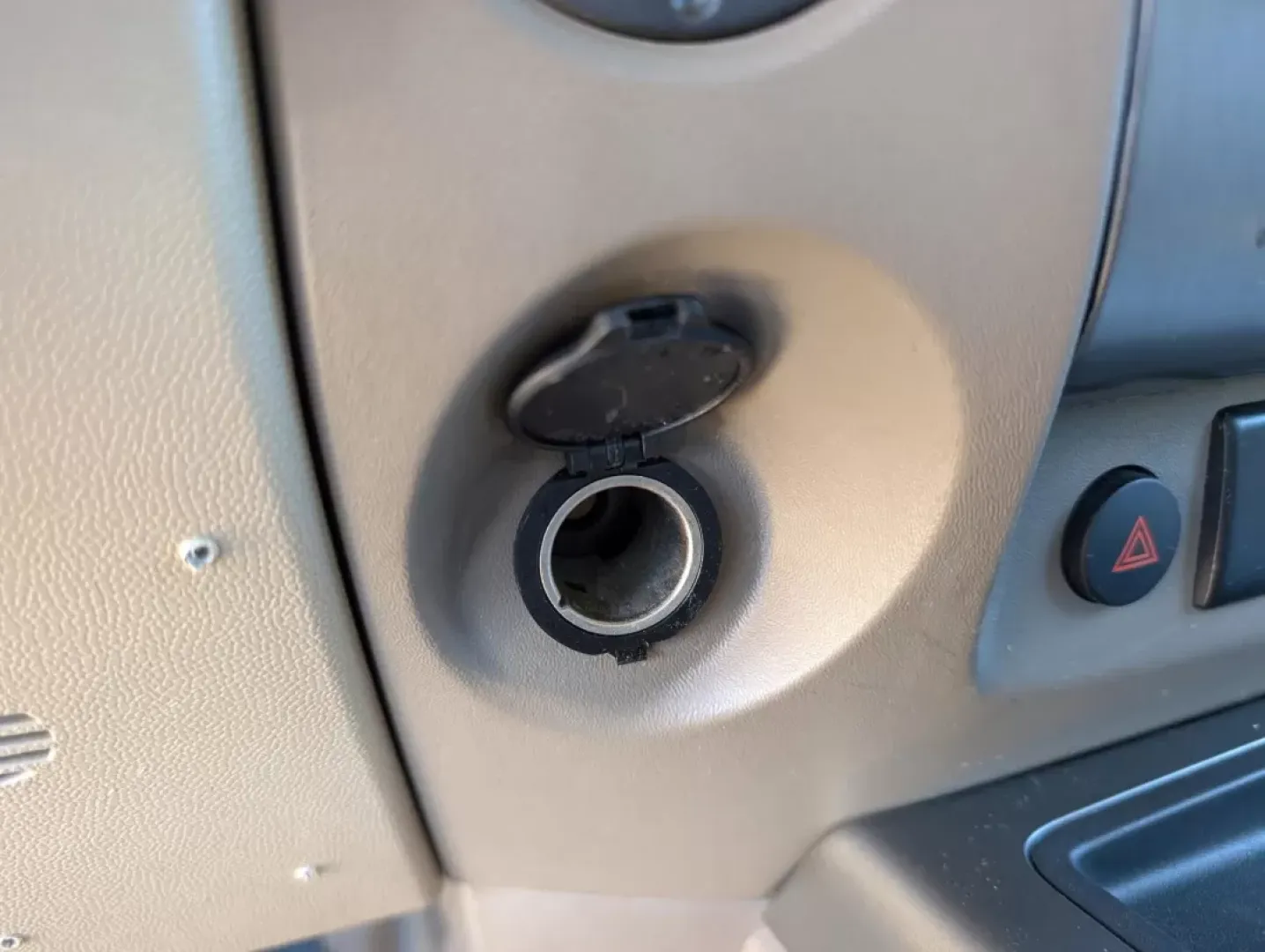 2008 Nissan TITAN SE; LE; XE (1N6BA06A58N) with an Other engine, located at 3959 U.S. 80 W, Phenix City, AL, 36870, (334) 297-4885, 32.469296, -85.135185 - **Elevate Your Adventures with the 2008 Nissan TITAN SE: Perfect for Weekend Getaways and Daily Drives!**<br /> <br /> Are you ready to take your weekend adventures to the next level? Whether you're planning a trip to Lake Harding or need a reliable vehicle for your daily commute, the 2008 Nissan TI - Photo#14