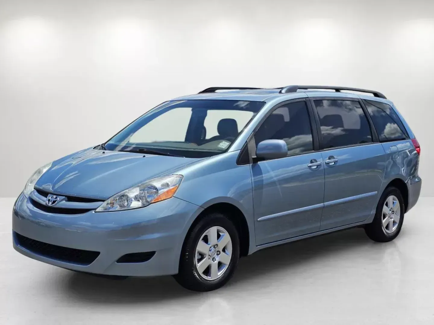 2008 Toyota Sienna XLE (5TDZK22C78S) with an Other engine, located at 521 Old Farm Lane Rd, Prattville, AL, 36066, (334) 325-1505, 32.482460, -86.416367 - **Experience Family Adventures with the 2008 Toyota Sienna XLE at Gils Auto - Prattville**<br /> <br /> Are you ready to elevate your family outings and make unforgettable memories? The 2008 Toyota Sienna XLE is here to ensure that every trip, from school runs to weekend getaways, is comfortable and - Photo#1