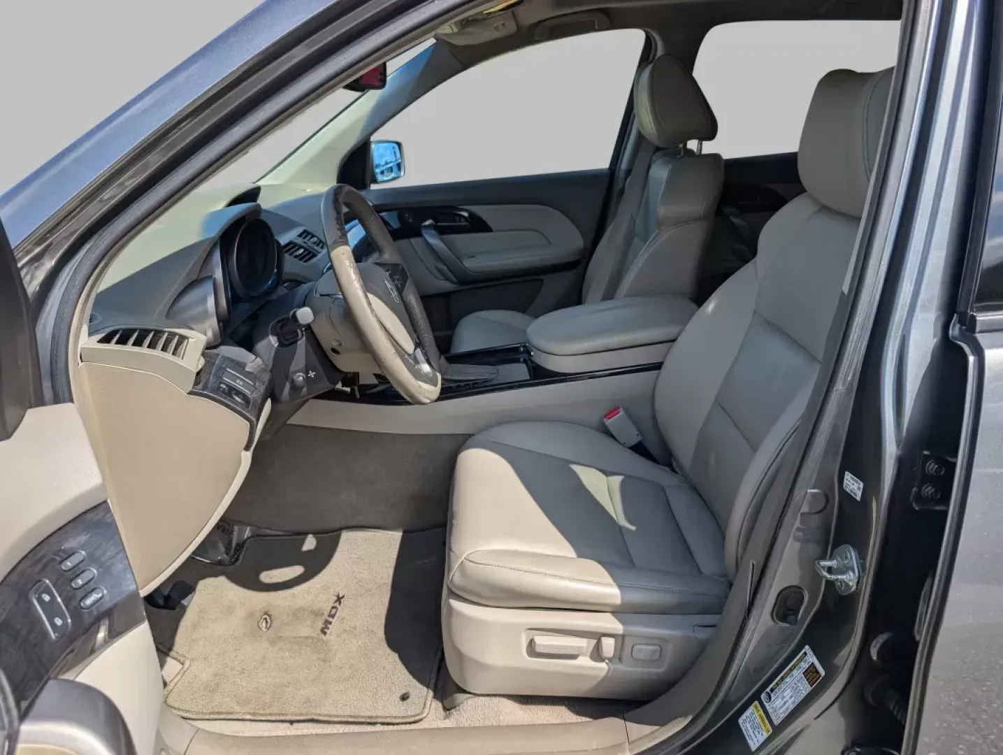 2009 Acura MDX Tech/Entertainment Pkg (2HNYD28429H) with an Gas V6 3.7L/ engine, 5-Speed Automatic w/OD transmission, located at 3959 U.S. 80 W, Phenix City, AL, 36870, (334) 297-4885, 32.469296, -85.135185 - **Discover Your Next Adventure with the 2009 Acura MDX at Gils Auto - Phenix City!**<br /> <br /> Are you ready to elevate your family outings or weekend getaways? Look no further than this stunning 2009 Acura MDX, a vehicle designed to enhance your lifestyle while providing the versatility needed f - Photo#10