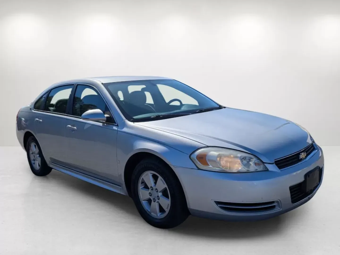 2009 /Ebony Chevrolet Impala 3.5L LT (2G1WT57N991) with an Other engine, located at 3959 U.S. 80 W, Phenix City, AL, 36870, (334) 297-4885, 32.469296, -85.135185 - Elevate your daily commute or family road trips with the 2009 Chevrolet Impala LT-a perfect balance of comfort, reliability, and style. This sedan is not just a car; it's your ticket to enjoyable journeys, whether you're navigating the busy streets of Prattville or exploring the scenic routes of Ala - Photo#3