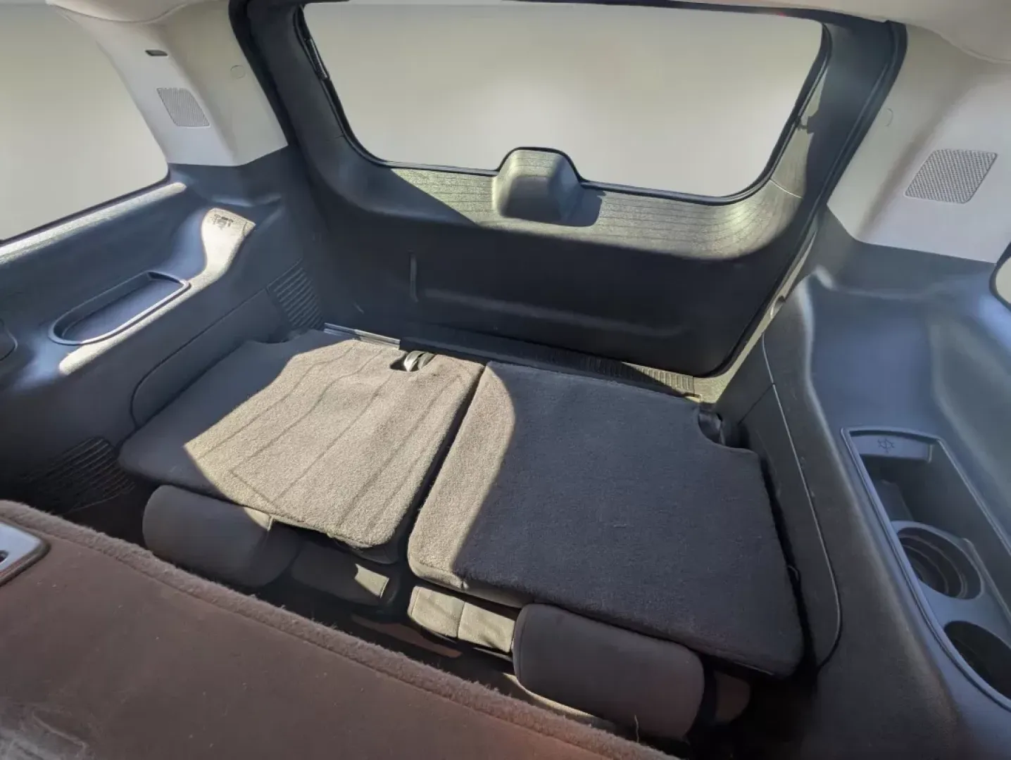 2009 /Ebony Chevrolet Tahoe LS (1GNEC13329R) with an Other engine, located at 5115 14th Ave., Columbus, GA, 31904, (706) 323-0345, 32.511494, -84.971046 - **Explore the Open Road in This 2009 Chevrolet Tahoe Your Next Adventure Awaits!**<br /> <br /> Are you dreaming of weekend getaways with family, or perhaps a reliable companion for your daily commute? Look no further! The 2009 Chevrolet Tahoe LS is the ideal SUV for those who crave versatility wit - Photo#12