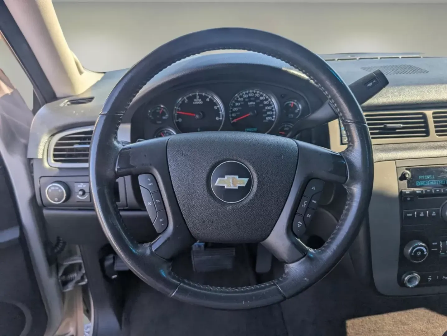 2009 /Ebony Chevrolet Tahoe LS (1GNEC13329R) with an Other engine, located at 5115 14th Ave., Columbus, GA, 31904, (706) 323-0345, 32.511494, -84.971046 - **Explore the Open Road in This 2009 Chevrolet Tahoe Your Next Adventure Awaits!**<br /> <br /> Are you dreaming of weekend getaways with family, or perhaps a reliable companion for your daily commute? Look no further! The 2009 Chevrolet Tahoe LS is the ideal SUV for those who crave versatility wit - Photo#16