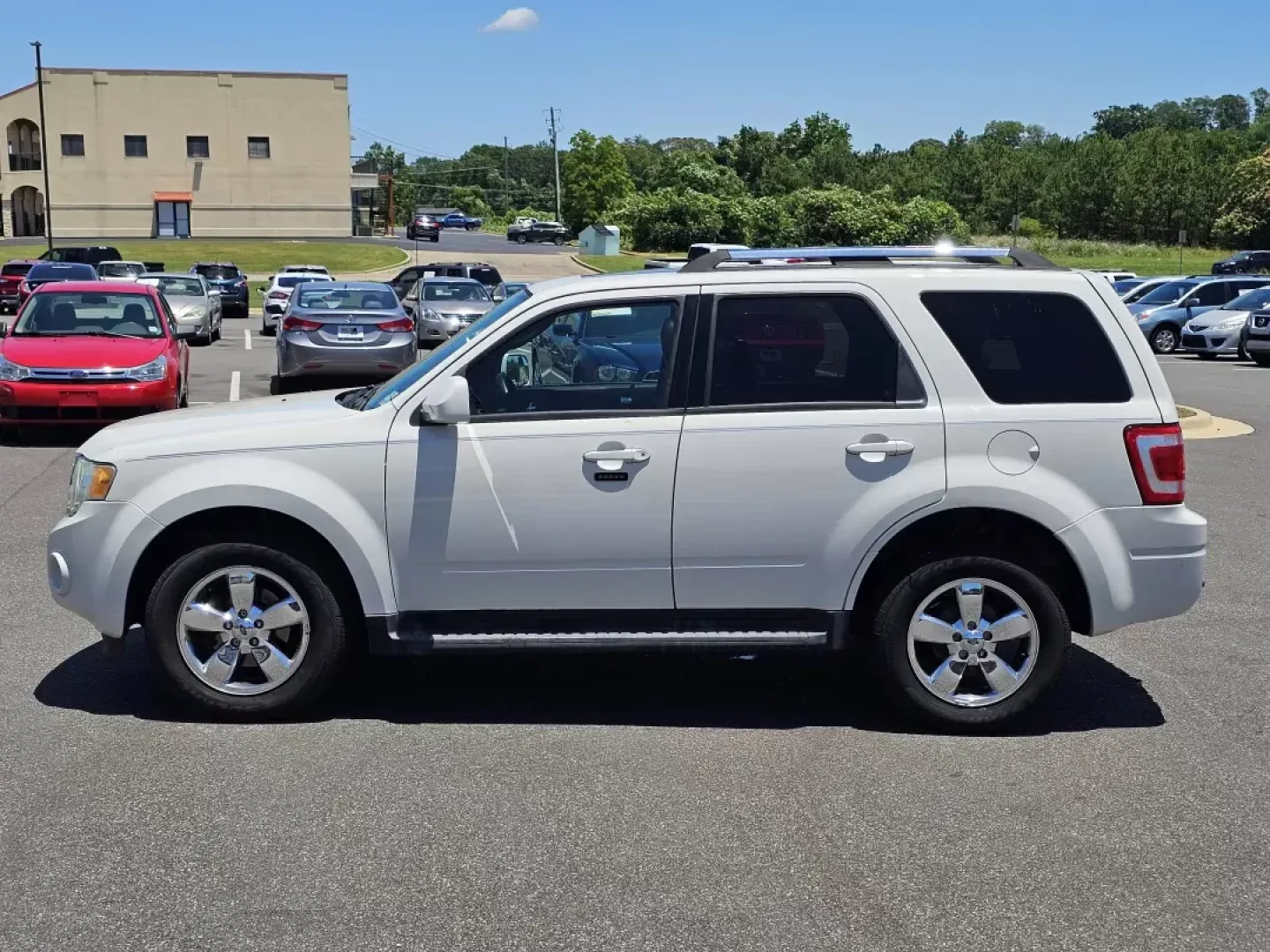 2009 Ford Escape Limited (1FMCU04GX9K) with an Gas V6 3.0L/181 engine, 6-Speed Automatic w/OD transmission, located at 521 Old Farm Lane Rd, Prattville, AL, 36066, (334) 325-1505, 32.482460, -86.416367 - 2009 Ford Escape Limited - Photo#7