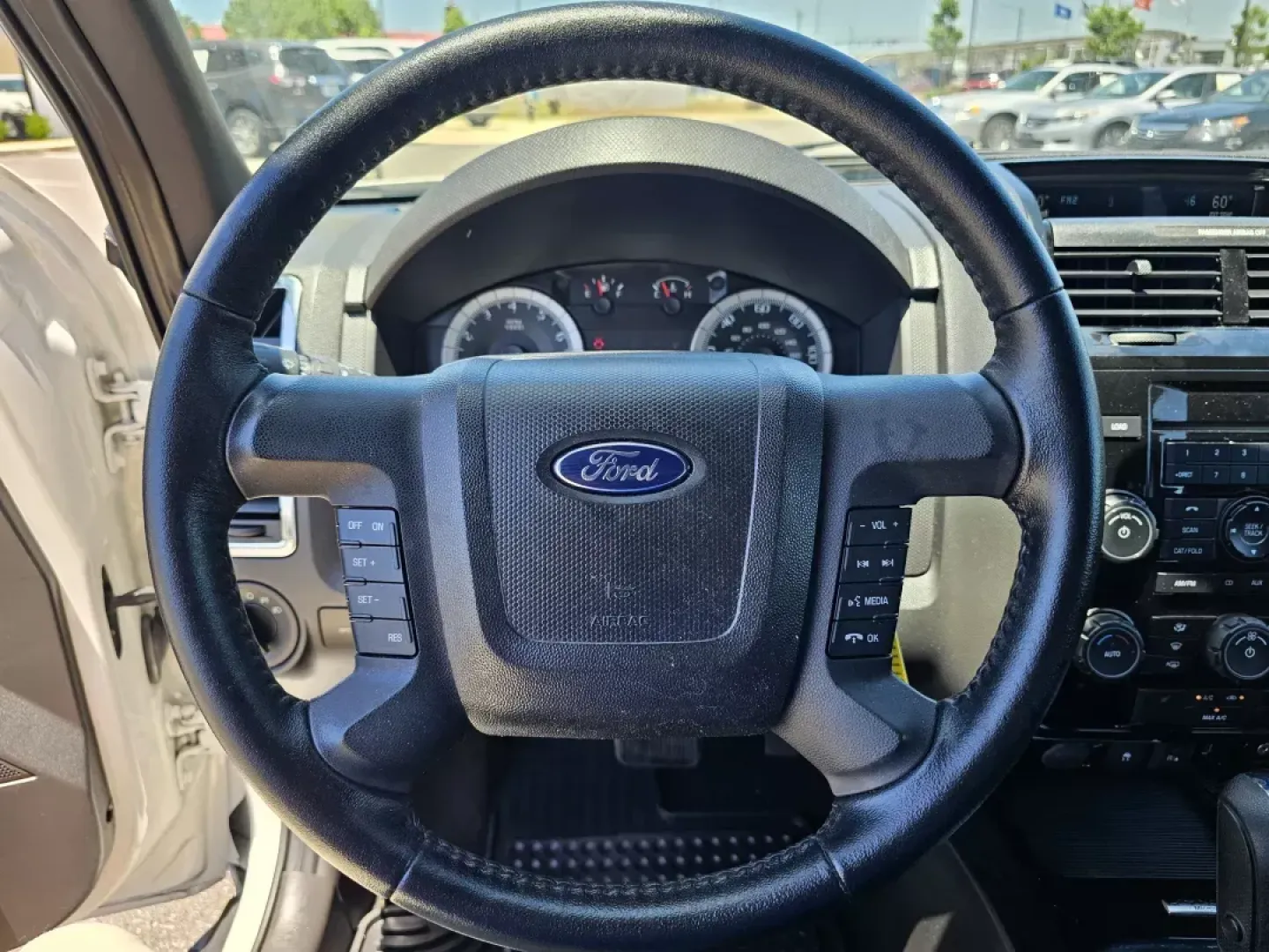 2009 Ford Escape Limited (1FMCU04GX9K) with an Gas V6 3.0L/181 engine, 6-Speed Automatic w/OD transmission, located at 521 Old Farm Lane Rd, Prattville, AL, 36066, (334) 325-1505, 32.482460, -86.416367 - 2009 Ford Escape Limited - Photo#11