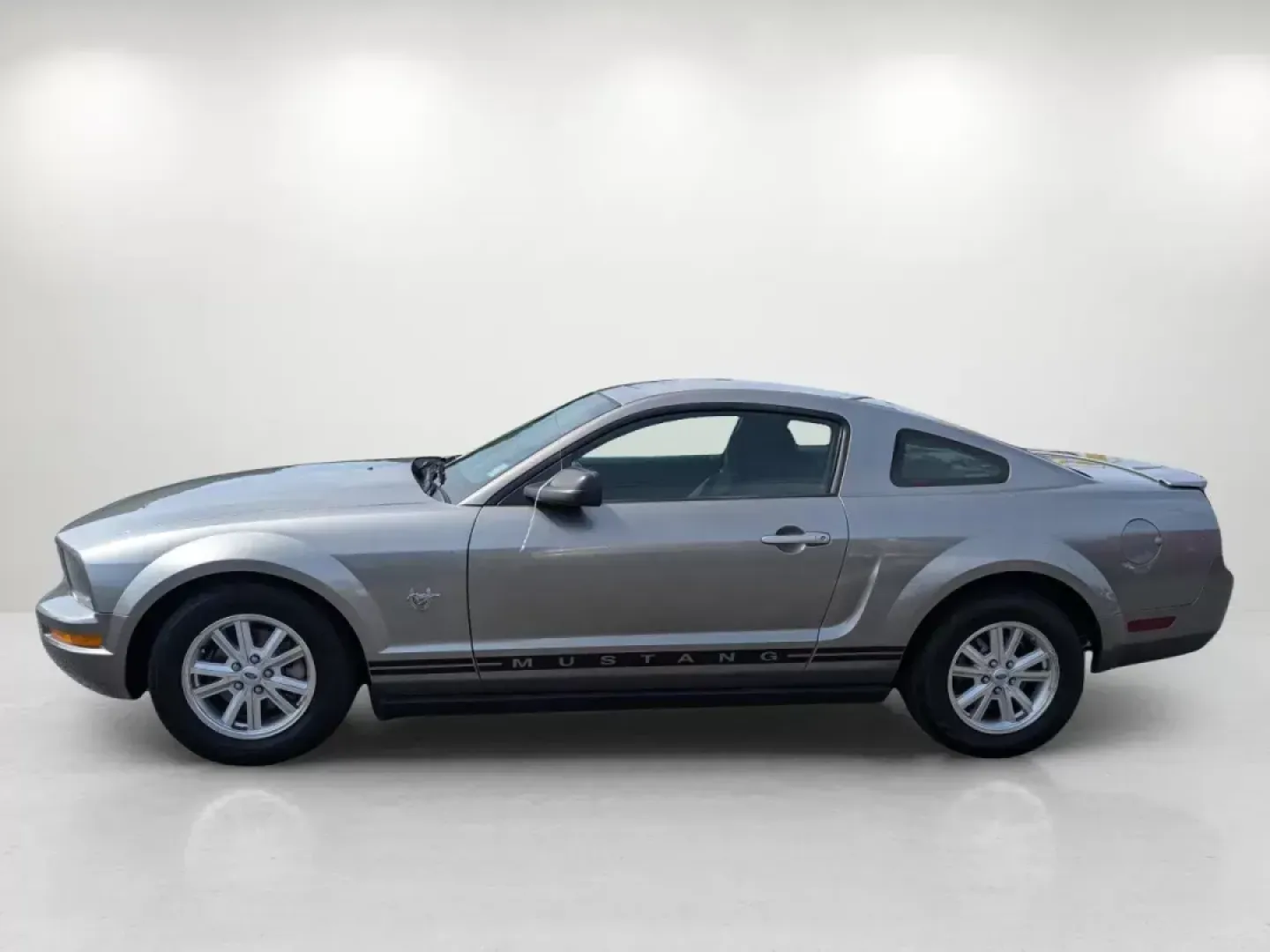2009 Ford Mustang (1ZVHT80N195) with an Other engine, located at 7000 Northlake Connector, Columbus, GA, 31904, (706) 987-8085, 32.524975, -84.978134 - **Unleash Your Inner Adventurer with This 2009 Ford Mustang!**<br /> <br /> Looking to elevate your driving experience? Imagine cruising down the open road in a stylish 2009 Ford Mustang, the perfect companion for weekend getaways or daily commutes in Columbus, GA. Whether you're a car enthusiast or - Photo#7