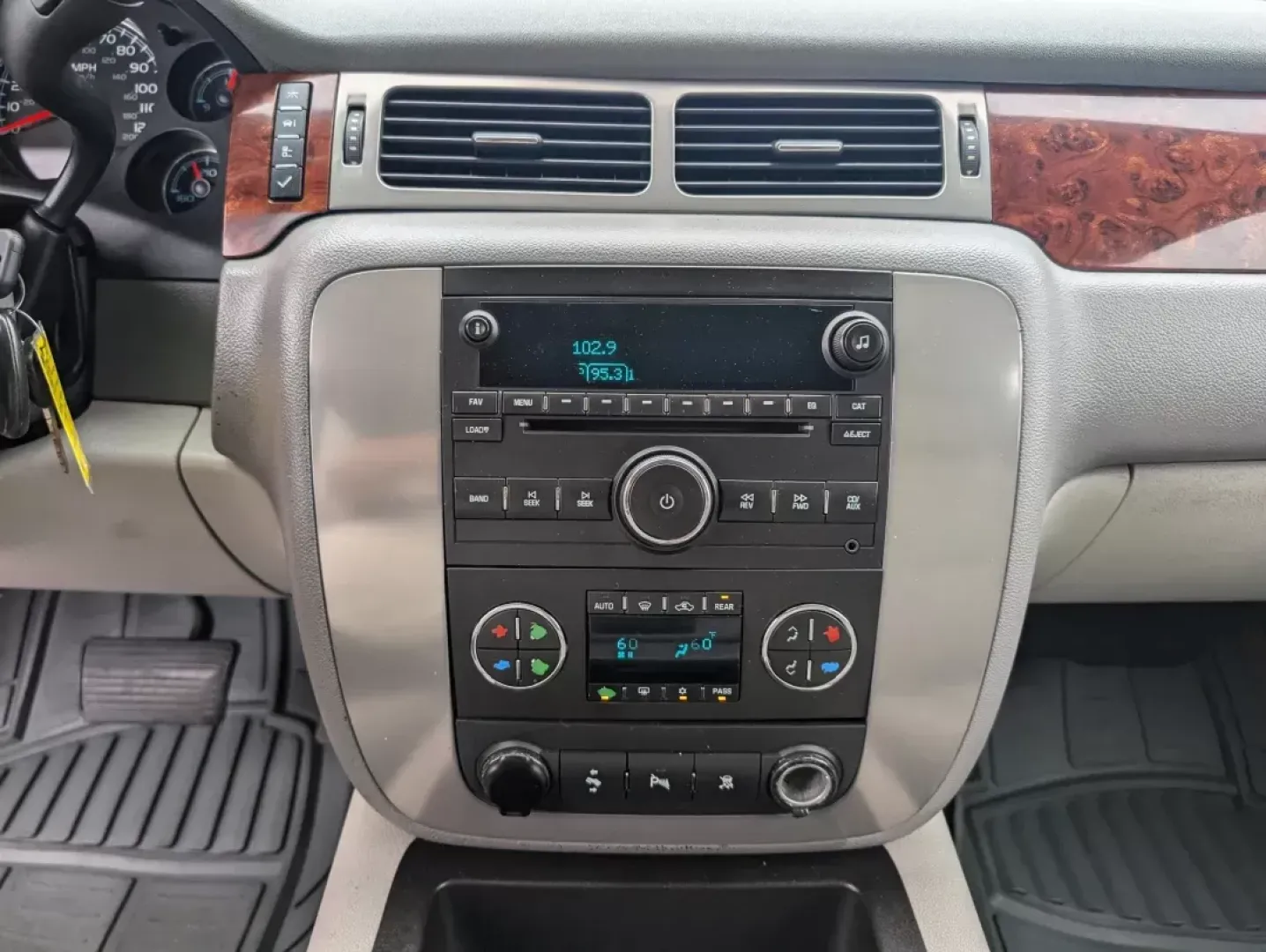 2009 /Light Titanium GMC Yukon SLT w/4SA (1GKEC33339R) with an Other engine, located at 5115 14th Ave., Columbus, GA, 31904, (706) 323-0345, 32.511494, -84.971046 - Experience the ultimate blend of adventure and family comfort with this stunning 2009 GMC Yukon SLT, available now at Gils Auto - Columbus! Perfect for growing families and those who love weekend getaways, this SUV is designed to handle everything from school runs to outdoor escapades. With its spac - Photo#14