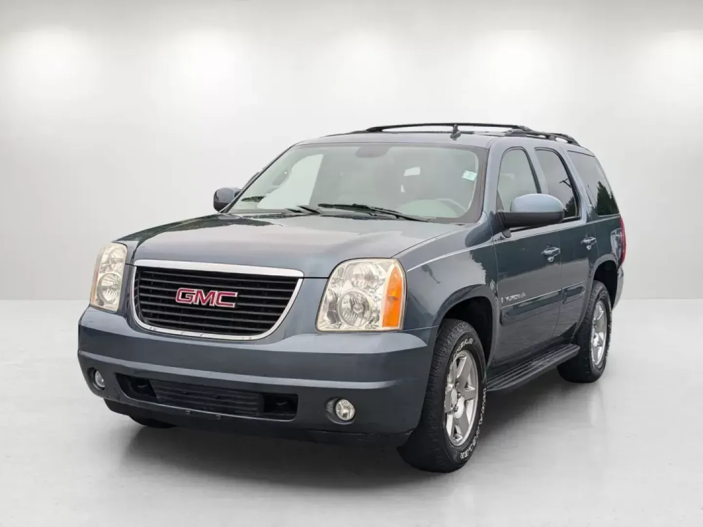 2009 /Light Titanium GMC Yukon SLT w/4SA (1GKEC33339R) with an Other engine, located at 5115 14th Ave., Columbus, GA, 31904, (706) 323-0345, 32.511494, -84.971046 - Experience the ultimate blend of adventure and family comfort with this stunning 2009 GMC Yukon SLT, available now at Gils Auto - Columbus! Perfect for growing families and those who love weekend getaways, this SUV is designed to handle everything from school runs to outdoor escapades. With its spac - Photo#0