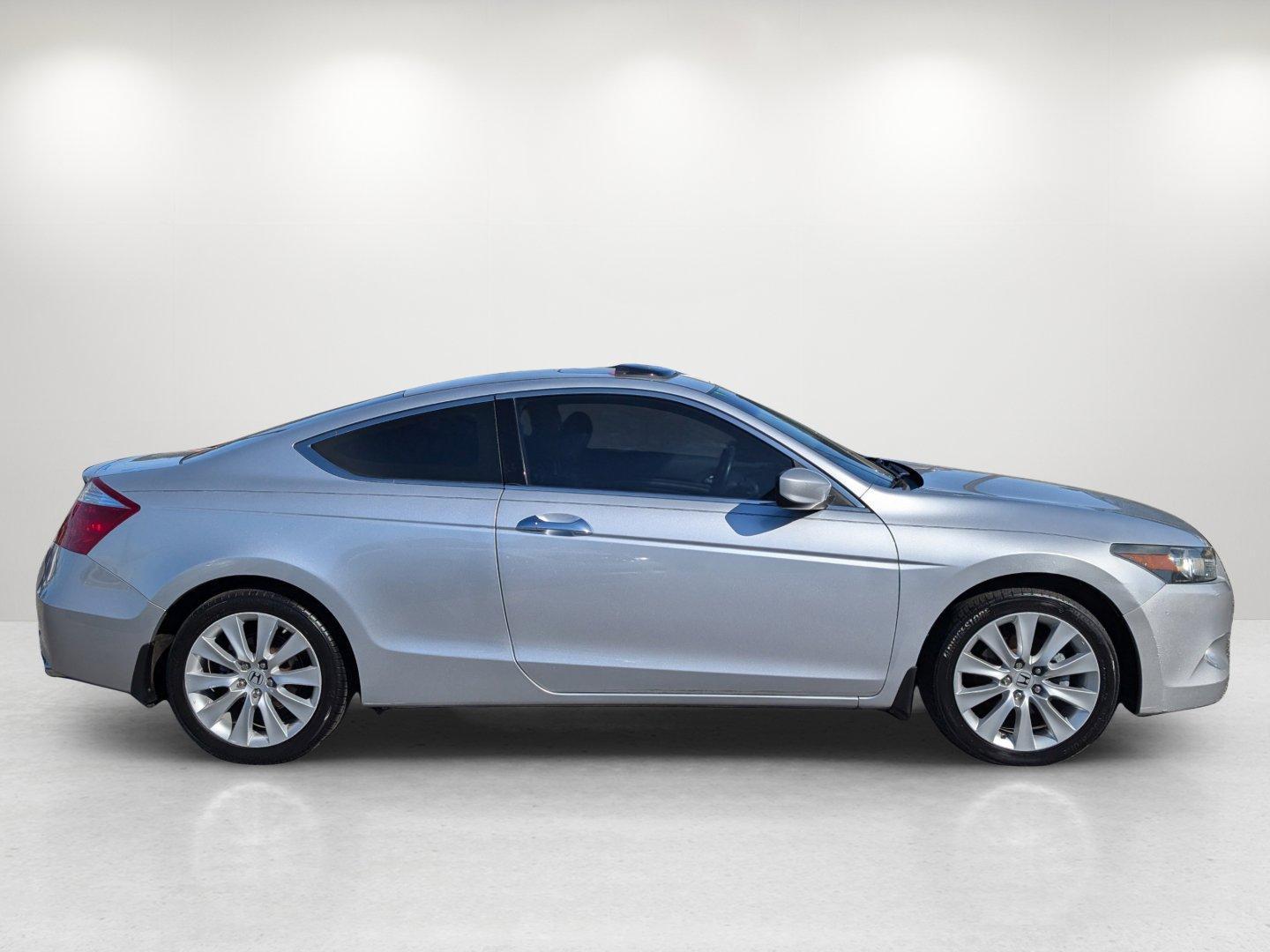 2009 Honda Accord Cpe EX-L (1HGCS22899A) with an Gas V6 3.5L/213 engine, 5-Speed Automatic transmission, located at 3959 U.S. 80 W, Phenix City, AL, 36870, (334) 297-4885, 32.469296, -85.135185 - 2009 Honda Accord Cpe EX-L - Photo#4