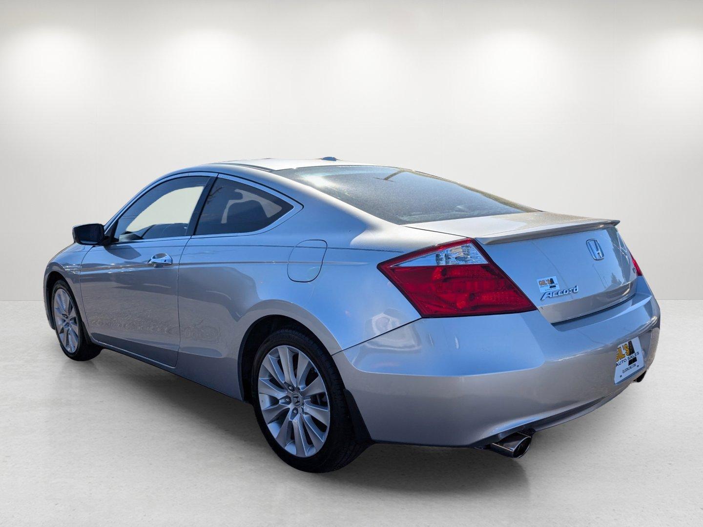 2009 Honda Accord Cpe EX-L (1HGCS22899A) with an Gas V6 3.5L/213 engine, 5-Speed Automatic transmission, located at 3959 U.S. 80 W, Phenix City, AL, 36870, (334) 297-4885, 32.469296, -85.135185 - 2009 Honda Accord Cpe EX-L - Photo#7