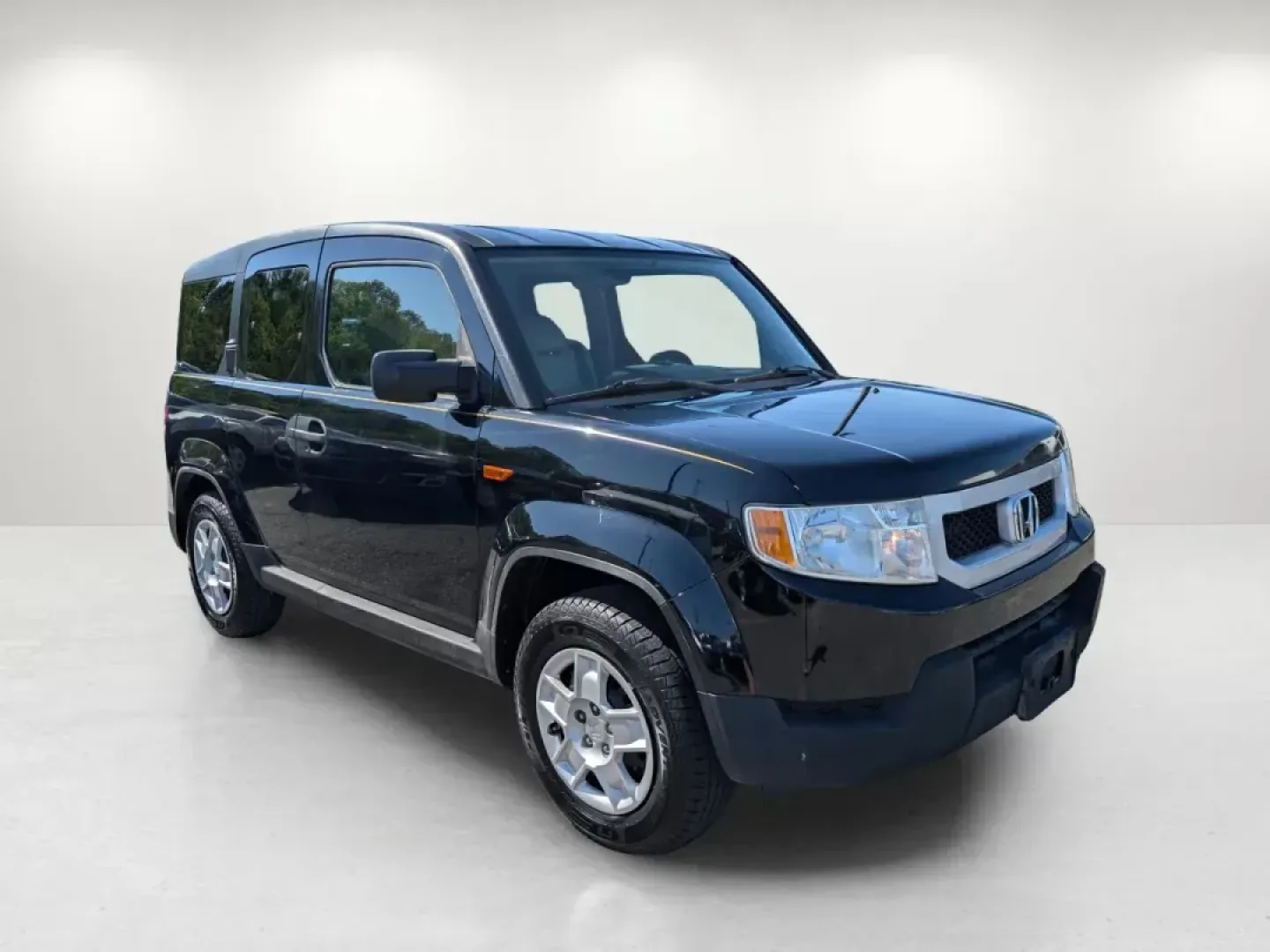 2009 Honda Element LX (5J6YH18349L) with an Gas I4 2.4L/144 engine, 5-Speed Automatic w/OD transmission, located at 1430 Gateway Drive, Opelika, AL, 36801, (334) 239-0944, 32.637871, -85.409790 - 2009 Honda Element LX - Photo#2