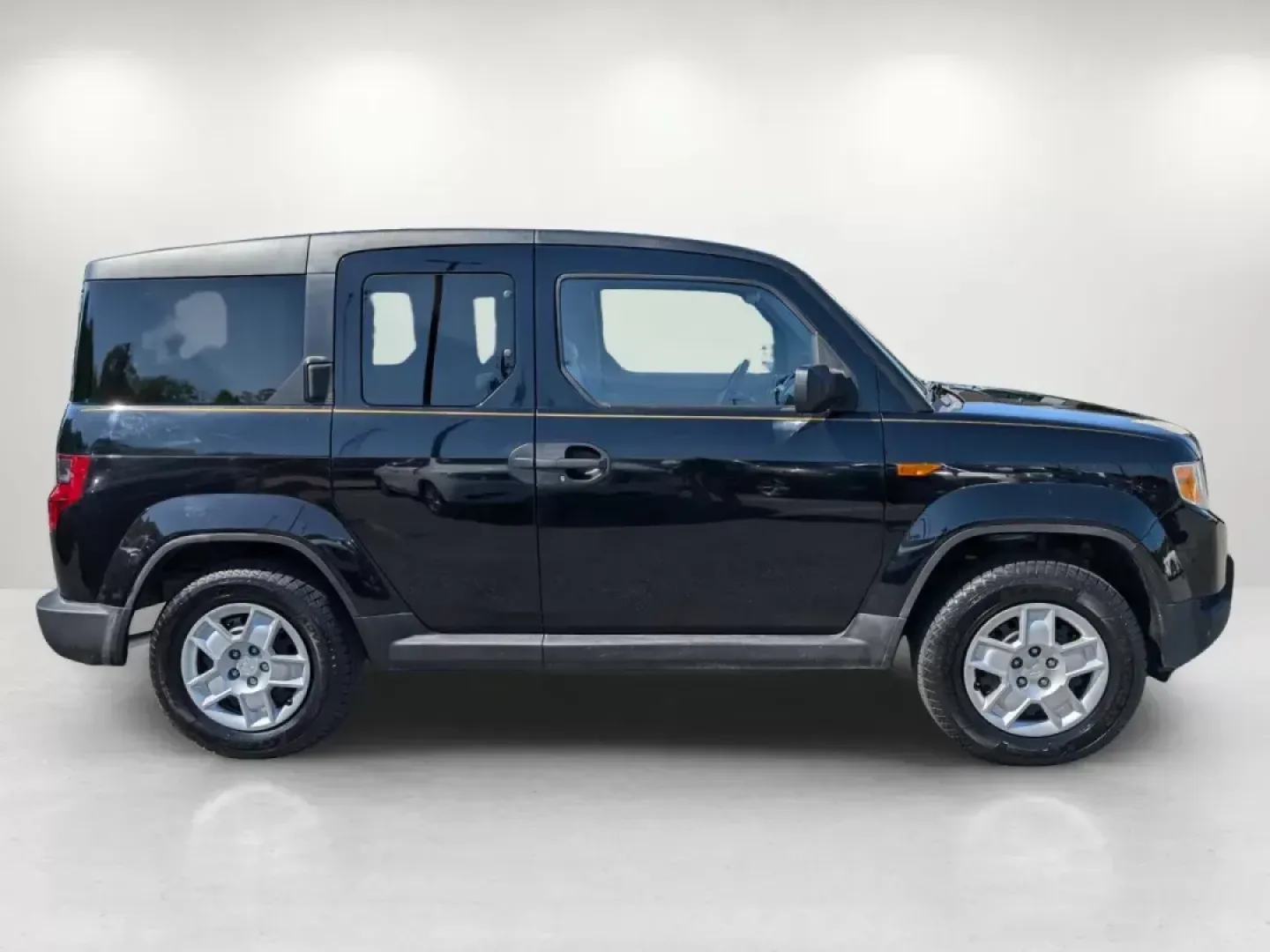 2009 Honda Element LX (5J6YH18349L) with an Gas I4 2.4L/144 engine, 5-Speed Automatic w/OD transmission, located at 1430 Gateway Drive, Opelika, AL, 36801, (334) 239-0944, 32.637871, -85.409790 - 2009 Honda Element LX - Photo#3