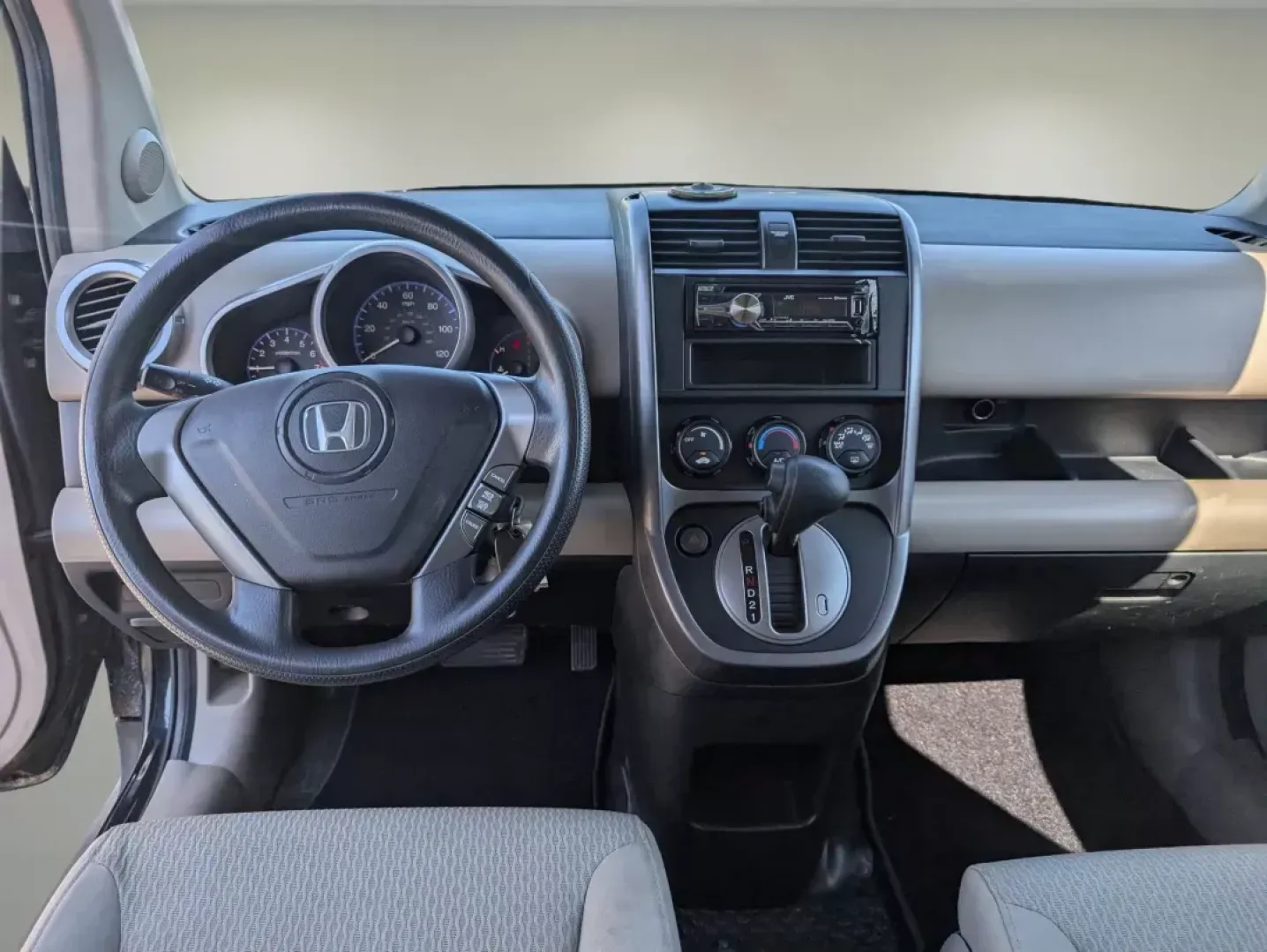 2009 Honda Element LX (5J6YH18349L) with an Gas I4 2.4L/144 engine, 5-Speed Automatic w/OD transmission, located at 1430 Gateway Drive, Opelika, AL, 36801, (334) 239-0944, 32.637871, -85.409790 - 2009 Honda Element LX - Photo#11
