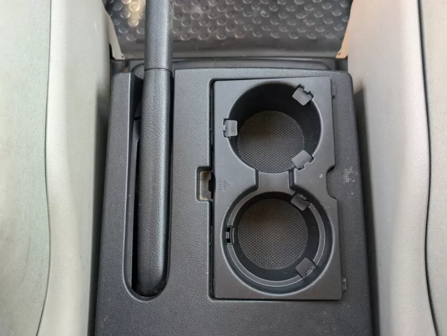 2009 Honda Element LX (5J6YH18349L) with an Gas I4 2.4L/144 engine, 5-Speed Automatic w/OD transmission, located at 1430 Gateway Drive, Opelika, AL, 36801, (334) 239-0944, 32.637871, -85.409790 - 2009 Honda Element LX - Photo#13