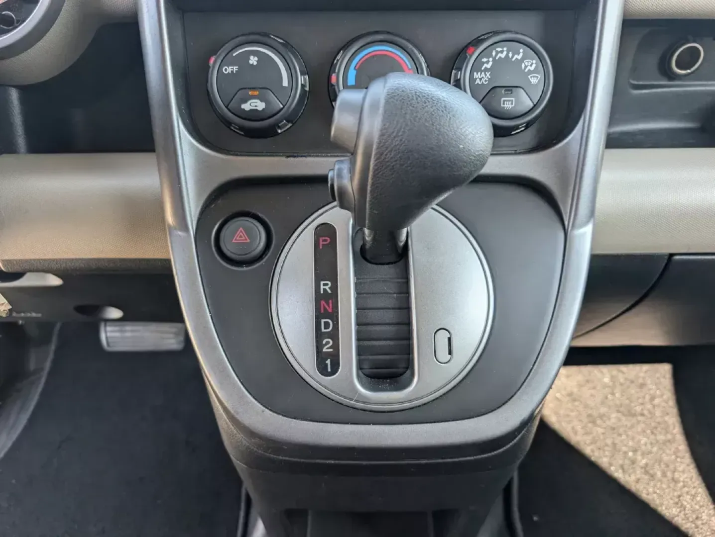 2009 Honda Element LX (5J6YH18349L) with an Gas I4 2.4L/144 engine, 5-Speed Automatic w/OD transmission, located at 1430 Gateway Drive, Opelika, AL, 36801, (334) 239-0944, 32.637871, -85.409790 - 2009 Honda Element LX - Photo#14