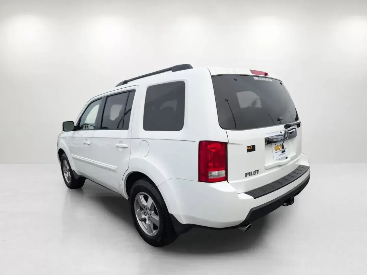 2009 Honda Pilot EX-L (5FNYF385X9B) with an Gas V6 3.5L/212 engine, 5-Speed Automatic w/OD transmission, located at 1430 Gateway Drive, Opelika, AL, 36801, (334) 239-0944, 32.637871, -85.409790 - **Adventure Awaits with the 2009 Honda Pilot EX-L at Gils Auto - Opelika!**<br /> <br /> Are you ready to elevate your family's adventures or make your daily commute more enjoyable? The 2009 Honda Pilot EX-L, available now at Gils Auto, is the perfect blend of reliability, space, and comfort, making - Photo#6
