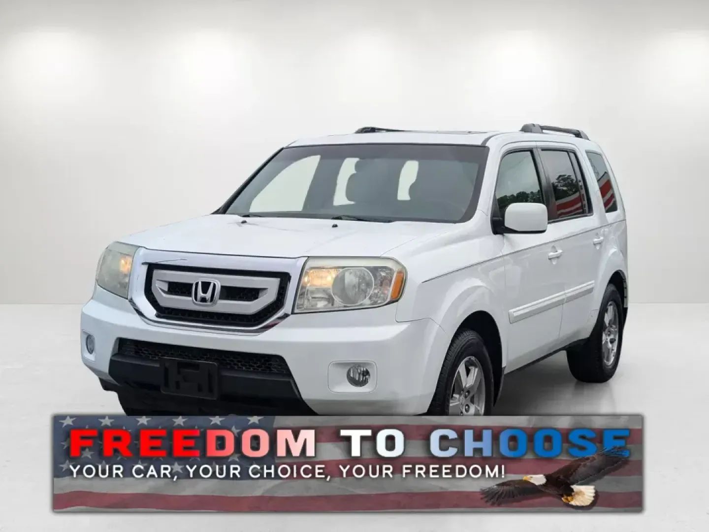 2009 Honda Pilot EX-L (5FNYF385X9B) with an Gas V6 3.5L/212 engine, 5-Speed Automatic w/OD transmission, located at 1430 Gateway Drive, Opelika, AL, 36801, (334) 239-0944, 32.637871, -85.409790 - **Adventure Awaits with the 2009 Honda Pilot EX-L at Gils Auto - Opelika!**<br /> <br /> Are you ready to elevate your family's adventures or make your daily commute more enjoyable? The 2009 Honda Pilot EX-L, available now at Gils Auto, is the perfect blend of reliability, space, and comfort, making - Photo#0