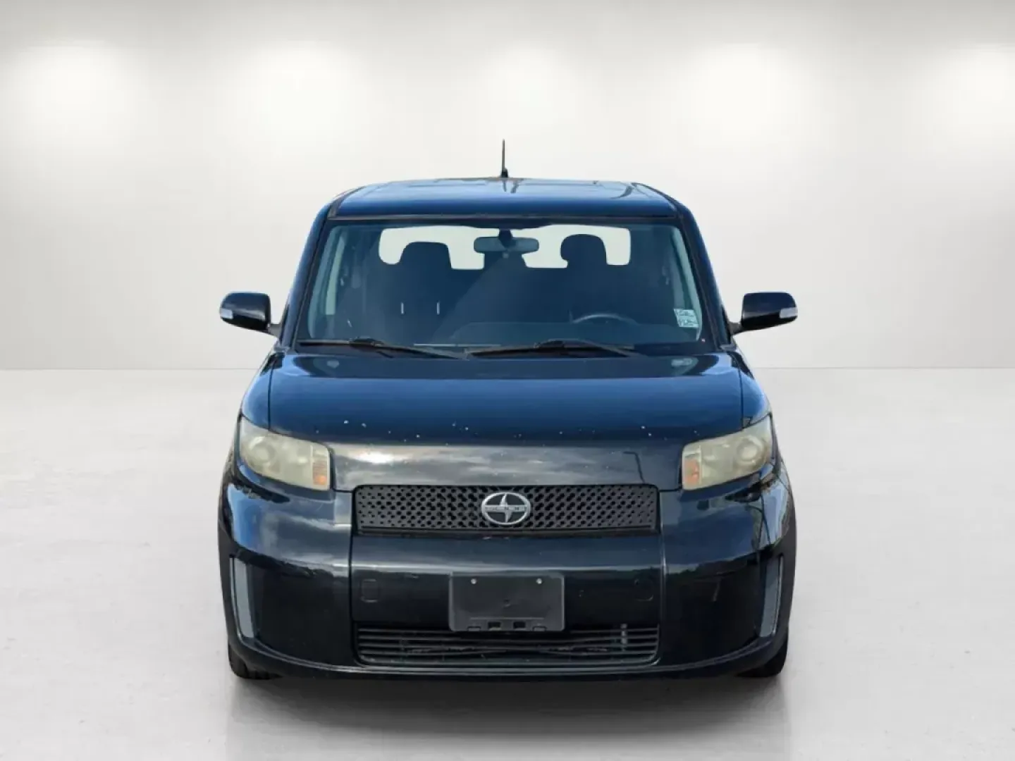 2009 Black Scion xB (JTLKE50E991) with an Gas I4 2.4L/144 engine, 4-Speed Automatic transmission, located at 3959 U.S. 80 W, Phenix City, AL, 36870, (334) 297-4885, 32.469296, -85.135185 - ### Discover Your Next Adventure with the 2009 Scion xB<br /> <br /> Are you ready to elevate your daily commute or embark on weekend adventures in style? Look no further than the 2009 Scion xB, available now at Gils Auto in Phenix City, AL. This versatile station wagon is perfect for budget-conscio - Photo#2