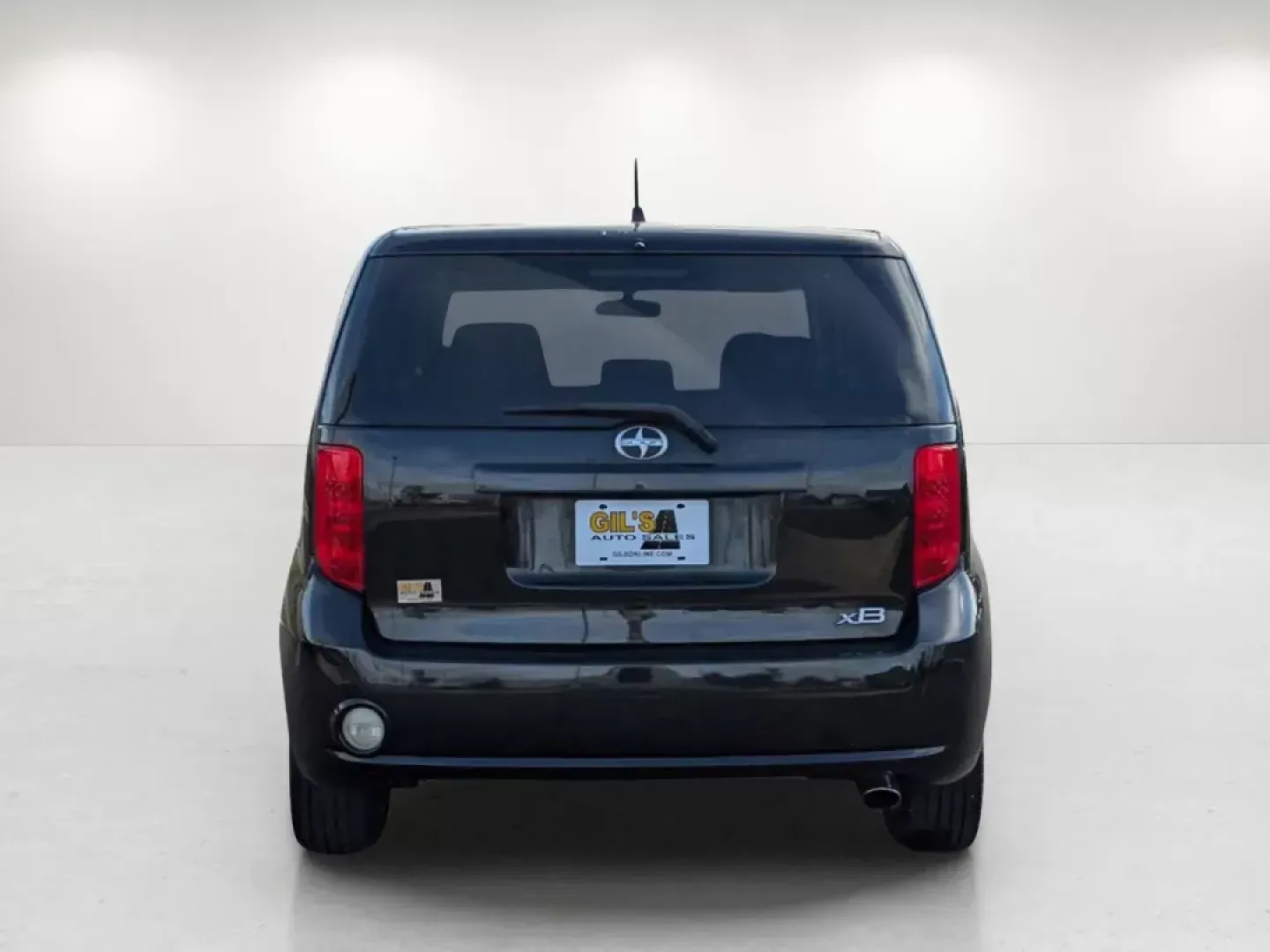 2009 Black Scion xB (JTLKE50E991) with an Gas I4 2.4L/144 engine, 4-Speed Automatic transmission, located at 3959 U.S. 80 W, Phenix City, AL, 36870, (334) 297-4885, 32.469296, -85.135185 - ### Discover Your Next Adventure with the 2009 Scion xB<br /> <br /> Are you ready to elevate your daily commute or embark on weekend adventures in style? Look no further than the 2009 Scion xB, available now at Gils Auto in Phenix City, AL. This versatile station wagon is perfect for budget-conscio - Photo#6
