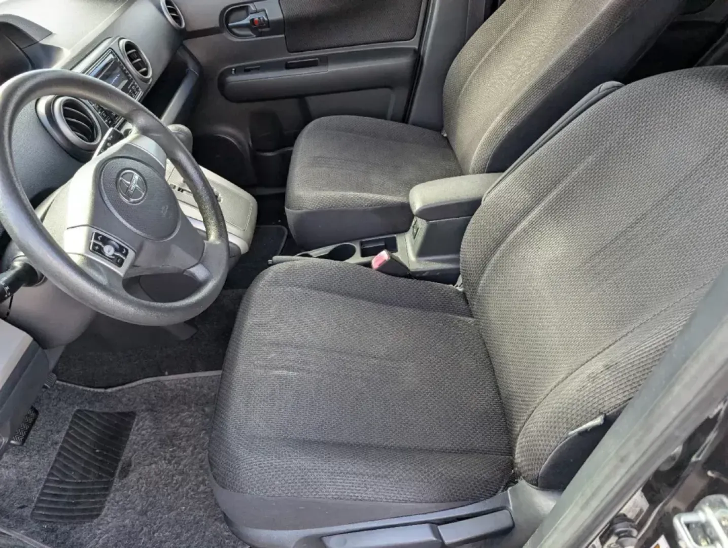 2009 Black Scion xB (JTLKE50E991) with an Gas I4 2.4L/144 engine, 4-Speed Automatic transmission, located at 3959 U.S. 80 W, Phenix City, AL, 36870, (334) 297-4885, 32.469296, -85.135185 - ### Discover Your Next Adventure with the 2009 Scion xB<br /> <br /> Are you ready to elevate your daily commute or embark on weekend adventures in style? Look no further than the 2009 Scion xB, available now at Gils Auto in Phenix City, AL. This versatile station wagon is perfect for budget-conscio - Photo#14