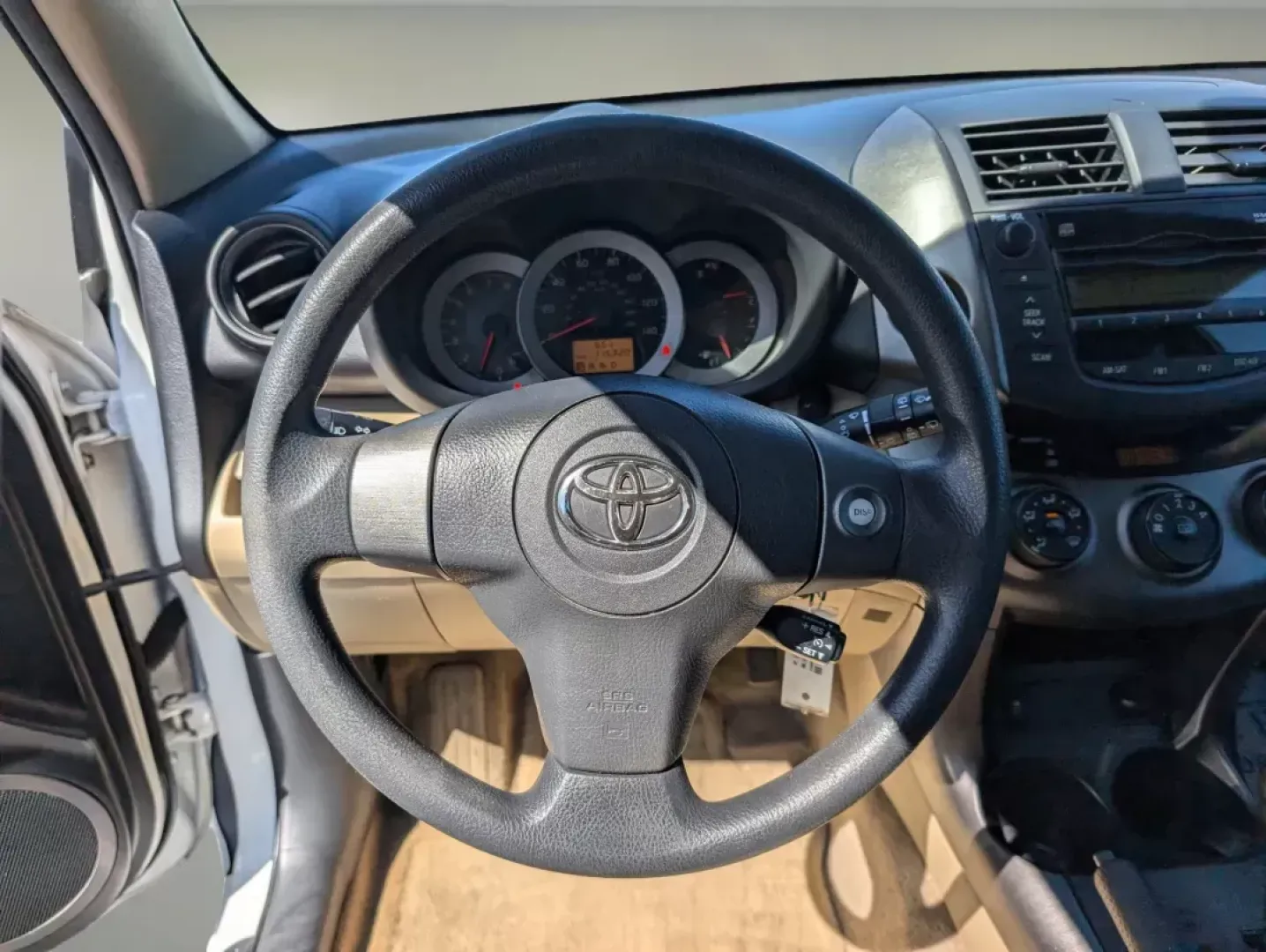 2009 Toyota RAV4 (JTMZF33V39D) with an Other engine, located at 3959 U.S. 80 W, Phenix City, AL, 36870, (334) 297-4885, 32.469296, -85.135185 - 2009 Toyota RAV4 - Photo#16
