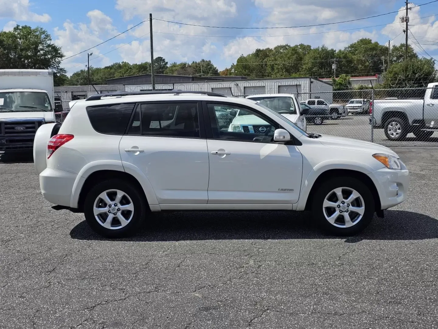 2009 Toyota RAV4 Ltd (2T3ZF31V29W) with an Other engine, located at 3959 U.S. 80 W, Phenix City, AL, 36870, (334) 297-4885, 32.469296, -85.135185 - Ready to elevate your driving experience? The 2009 Toyota RAV4 Ltd is the perfect companion for your busy lifestyle, whether you're navigating the daily grind of commutes, embarking on weekend adventures, or managing the demands of a growing family. This versatile SUV combines ample space, comfort, - Photo#3