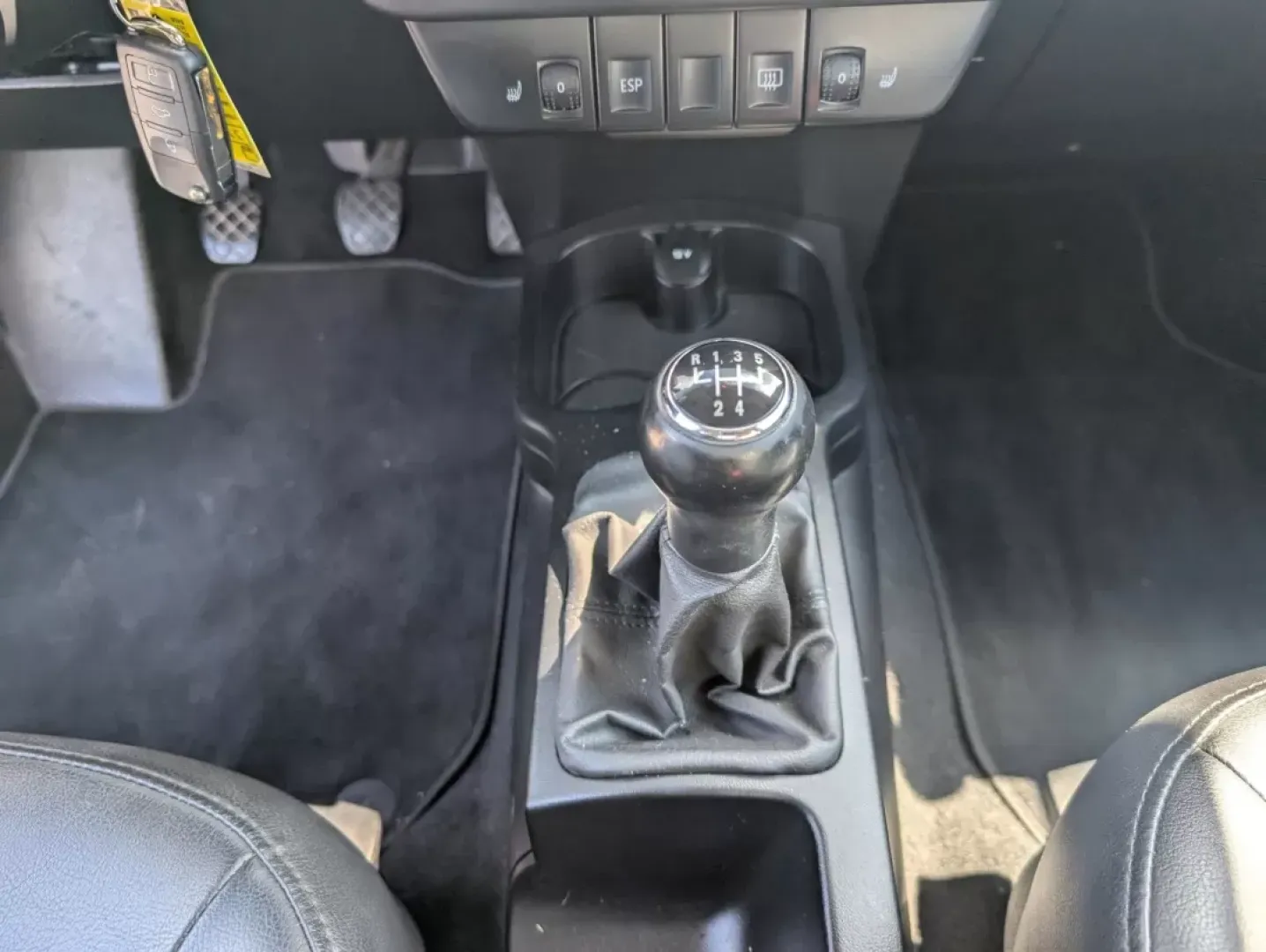 2009 Volkswagen New Beetle Coupe S (3VWPW31C29M) with an Other engine, located at 5115 14th Ave., Columbus, GA, 31904, (706) 323-0345, 32.511494, -84.971046 - **Unleash Your Adventurous Spirit with the 2009 Volkswagen New Beetle Coupe!**<br /> <br /> Are you ready to make your daily commute or weekend getaway a little more exciting? At Gils Auto in Phenix City, AL, we're proud to present a stunning 2009 Volkswagen New Beetle Coupe that perfectly blends st - Photo#10