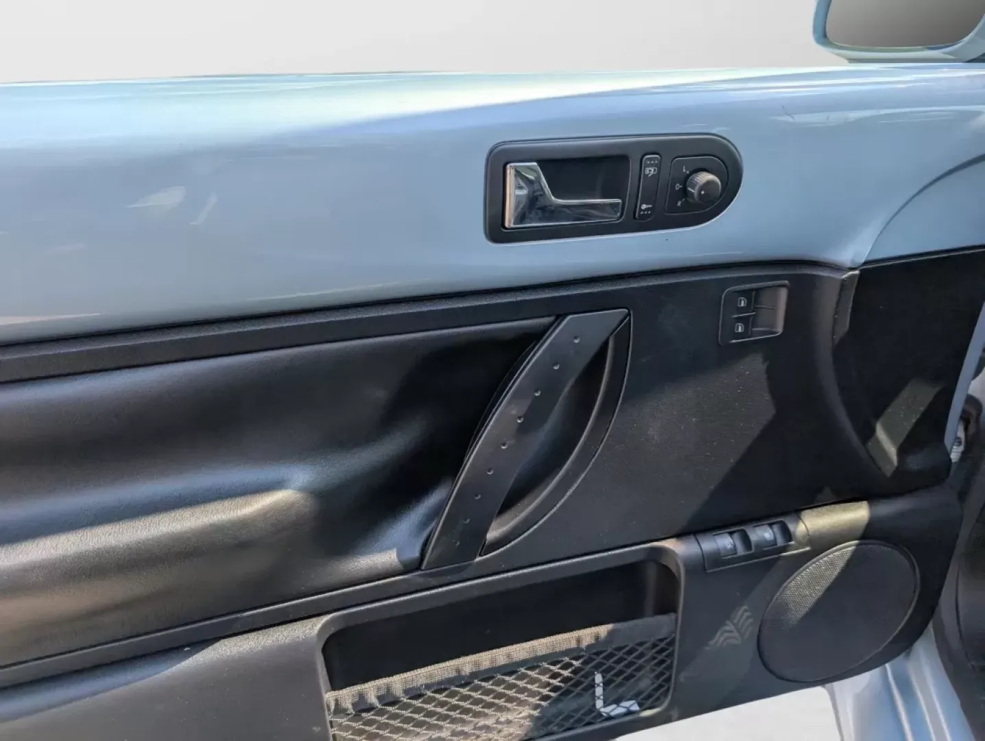 2009 Volkswagen New Beetle Coupe S (3VWPW31C29M) with an Other engine, located at 5115 14th Ave., Columbus, GA, 31904, (706) 323-0345, 32.511494, -84.971046 - **Unleash Your Adventurous Spirit with the 2009 Volkswagen New Beetle Coupe!**<br /> <br /> Are you ready to make your daily commute or weekend getaway a little more exciting? At Gils Auto in Phenix City, AL, we're proud to present a stunning 2009 Volkswagen New Beetle Coupe that perfectly blends st - Photo#13