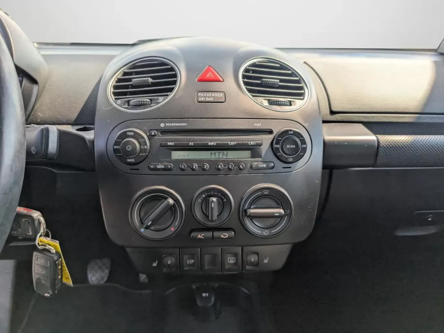 2009 Volkswagen New Beetle Coupe S (3VWPW31C29M) with an Other engine, located at 5115 14th Ave., Columbus, GA, 31904, (706) 323-0345, 32.511494, -84.971046 - **Unleash Your Adventurous Spirit with the 2009 Volkswagen New Beetle Coupe!**<br /> <br /> Are you ready to make your daily commute or weekend getaway a little more exciting? At Gils Auto in Phenix City, AL, we're proud to present a stunning 2009 Volkswagen New Beetle Coupe that perfectly blends st - Photo#14