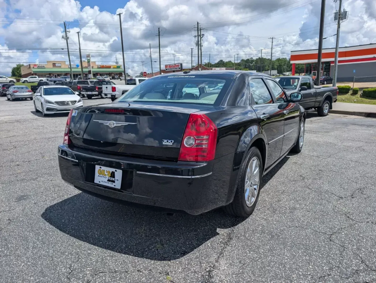 2010 /Dark Khaki/Light Gray Stone Chrysler 300 Touring Signature (2C3CA5CV9AH) with an Gas V6 3.5L/215 engine, 4-Speed Automatic transmission, located at 3959 U.S. 80 W, Phenix City, AL, 36870, (334) 297-4885, 32.469296, -85.135185 - 2010 Chrysler 300 Touring Signature - Photo#4
