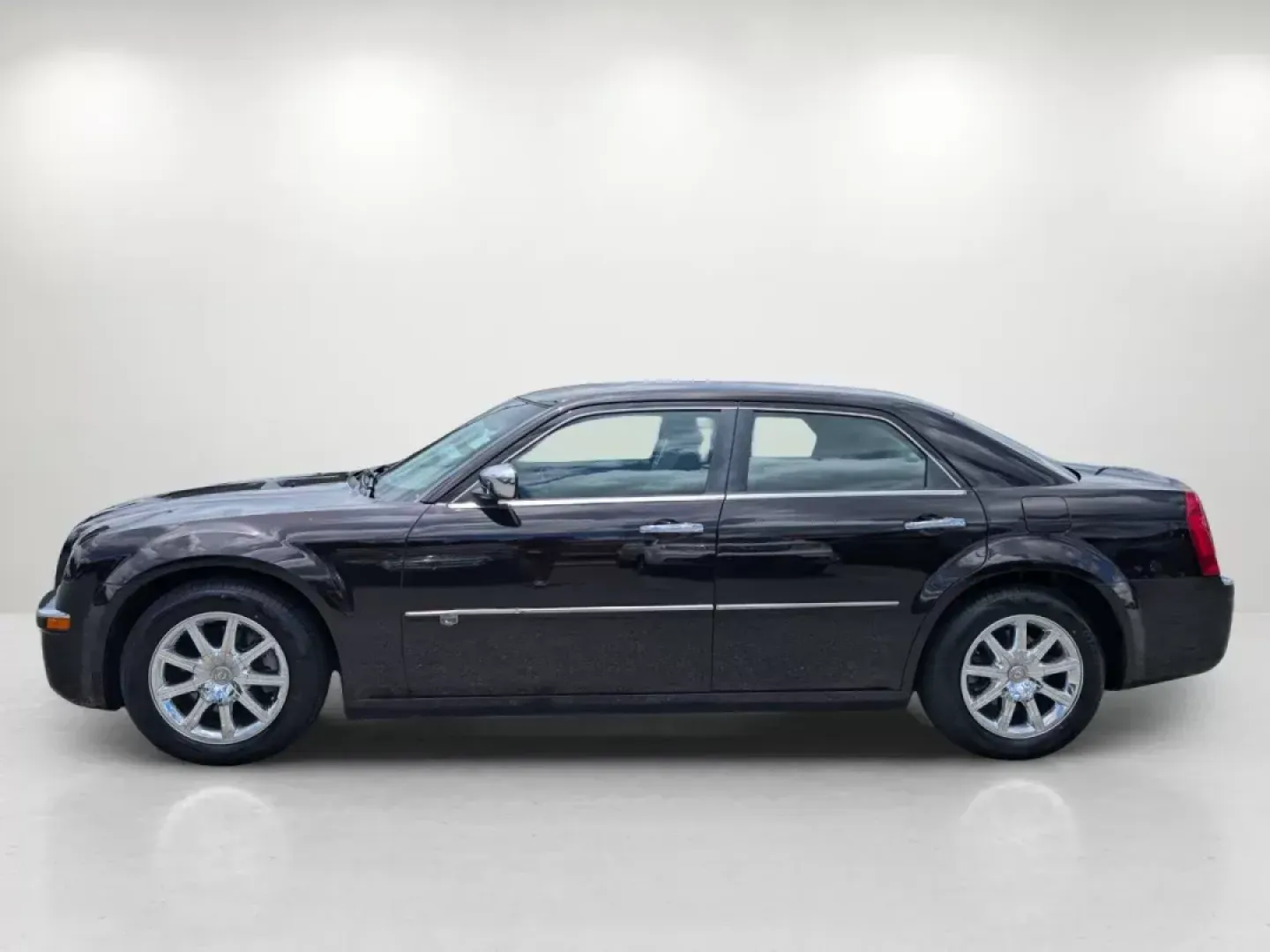 2010 /Dark Khaki/Light Gray Stone Chrysler 300 300C Hemi (2C3CA6CT1AH) with an Other engine, located at 5115 14th Ave., Columbus, GA, 31904, (706) 323-0345, 32.511494, -84.971046 - ### Elevate Your Driving Experience with the 2010 Chrysler 300C Hemi at Gils Auto - Columbus, GA!<br /> <br /> Are you in search of a reliable vehicle that complements your lifestyle, whether it's commuting to work, running errands, or embarking on weekend adventures? Look no further than the stunni - Photo#7