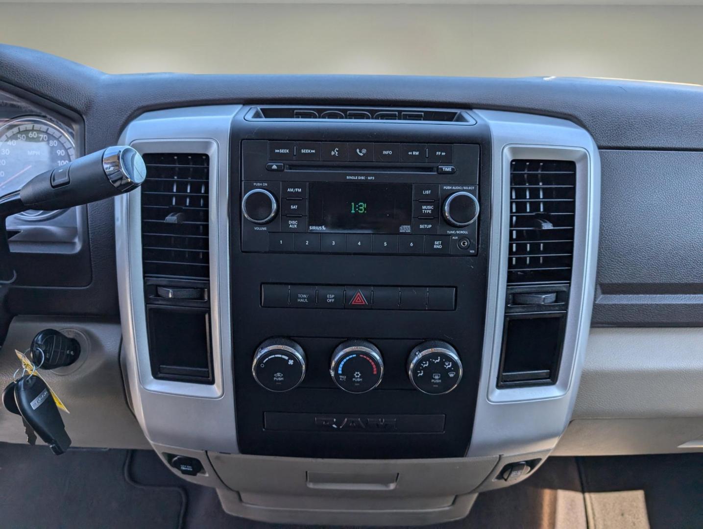 2010 /Light pebble beige Dodge Ram 1500 SLT (1D7RB1GP5AS) with an Gas/Ethanol V8 4.7L/287 engine, 5-Speed Automatic w/OD transmission, located at 3959 U.S. 80 W, Phenix City, AL, 36870, (334) 297-4885, 32.469296, -85.135185 - 2010 Dodge Ram 1500 SLT - Photo#15