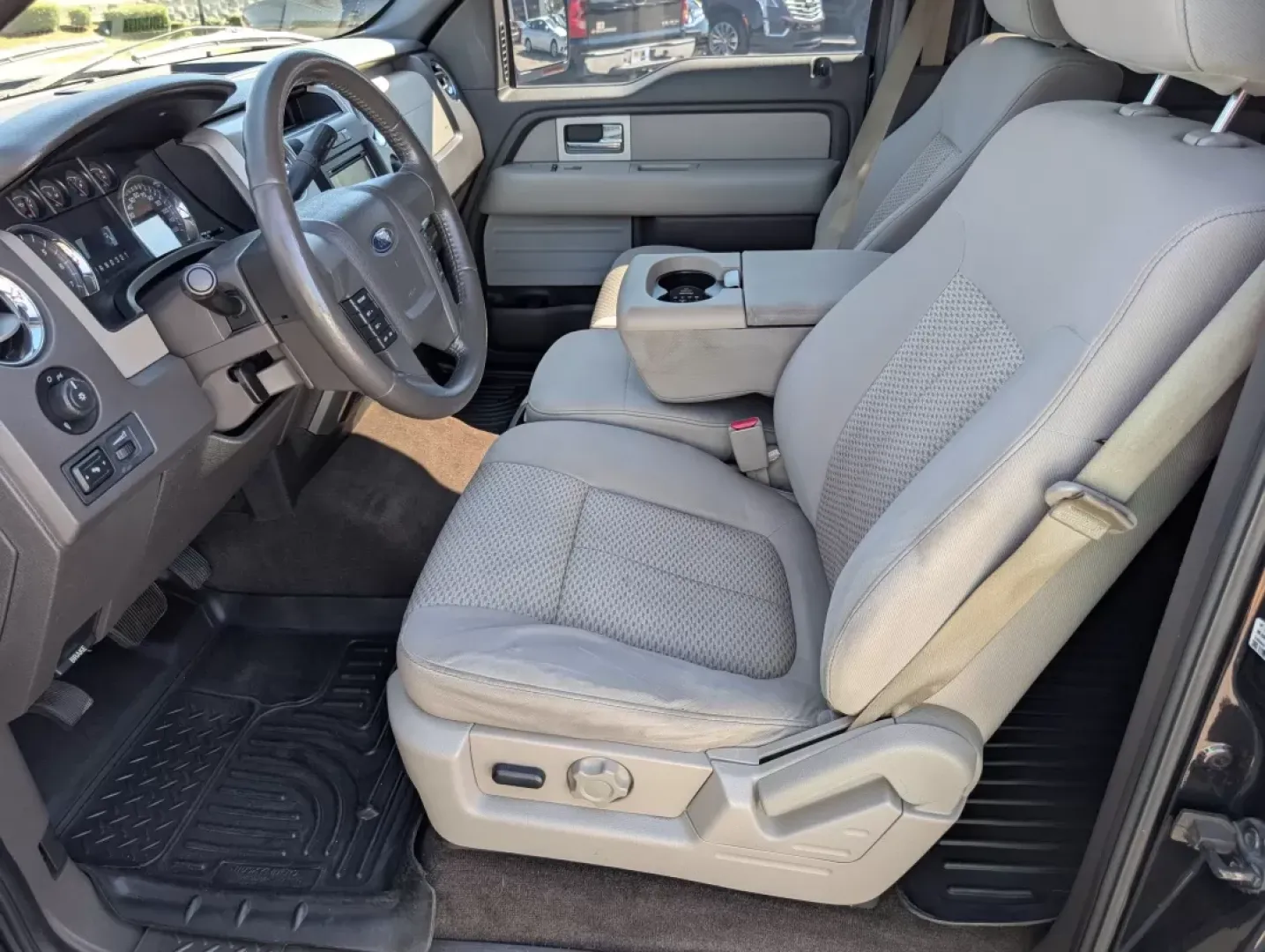 2010 Ford F-150 XLT (1FTEW1C84AF) with an Other engine, located at 3959 U.S. 80 W, Phenix City, AL, 36870, (334) 297-4885, 32.469296, -85.135185 - Embrace the freedom of the open road with the 2010 Ford F-150, the perfect companion for weekend adventures and everyday errands alike! Whether you're hauling gear for a family camping trip or navigating busy streets, this dependable pickup truck is designed to enhance your lifestyle while offering - Photo#11