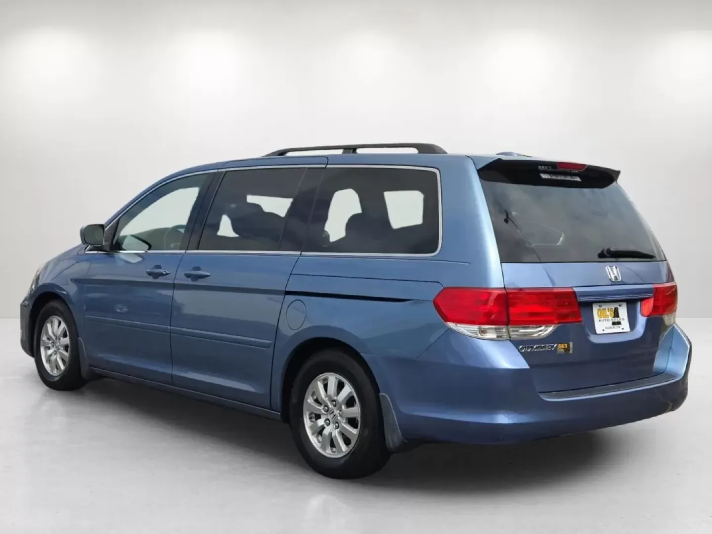 2010 Honda Odyssey EX-L (5FNRL3H67AB) with an Other engine, located at 1430 Gateway Drive, Opelika, AL, 36801, (334) 239-0944, 32.637871, -85.409790 - **Discover Family Adventures with the 2010 Honda Odyssey EX-L at Gils Auto in Phenix City, AL!**<br /> <br /> Are you searching for the perfect vehicle for your growing family or planning a weekend road trip? Look no further than the stunning 2010 Honda Odyssey EX-L, available now at Gils Auto, a le - Photo#7