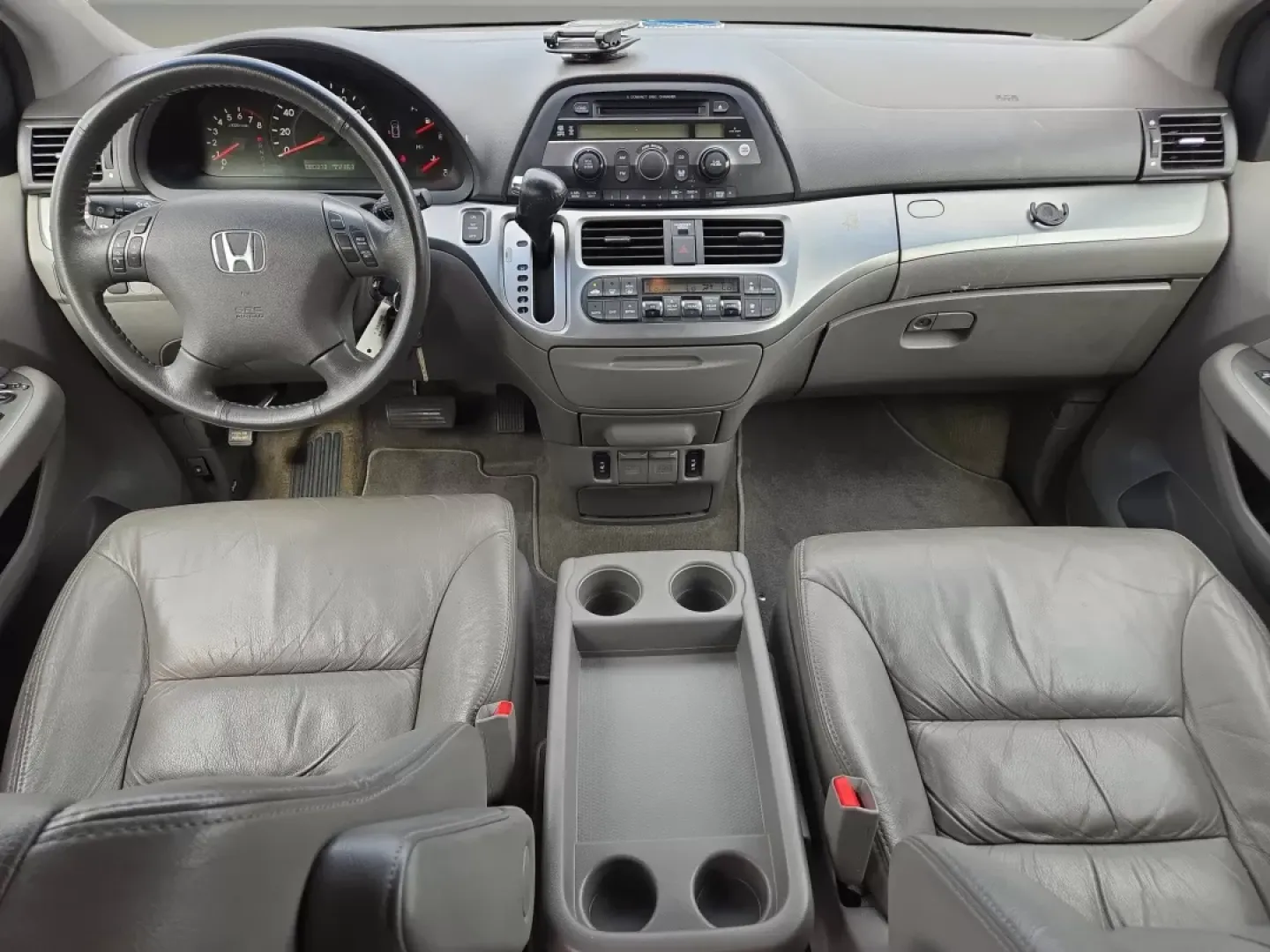 2010 Honda Odyssey EX-L (5FNRL3H67AB) with an Other engine, located at 1430 Gateway Drive, Opelika, AL, 36801, (334) 239-0944, 32.637871, -85.409790 - **Discover Family Adventures with the 2010 Honda Odyssey EX-L at Gils Auto in Phenix City, AL!**<br /> <br /> Are you searching for the perfect vehicle for your growing family or planning a weekend road trip? Look no further than the stunning 2010 Honda Odyssey EX-L, available now at Gils Auto, a le - Photo#13