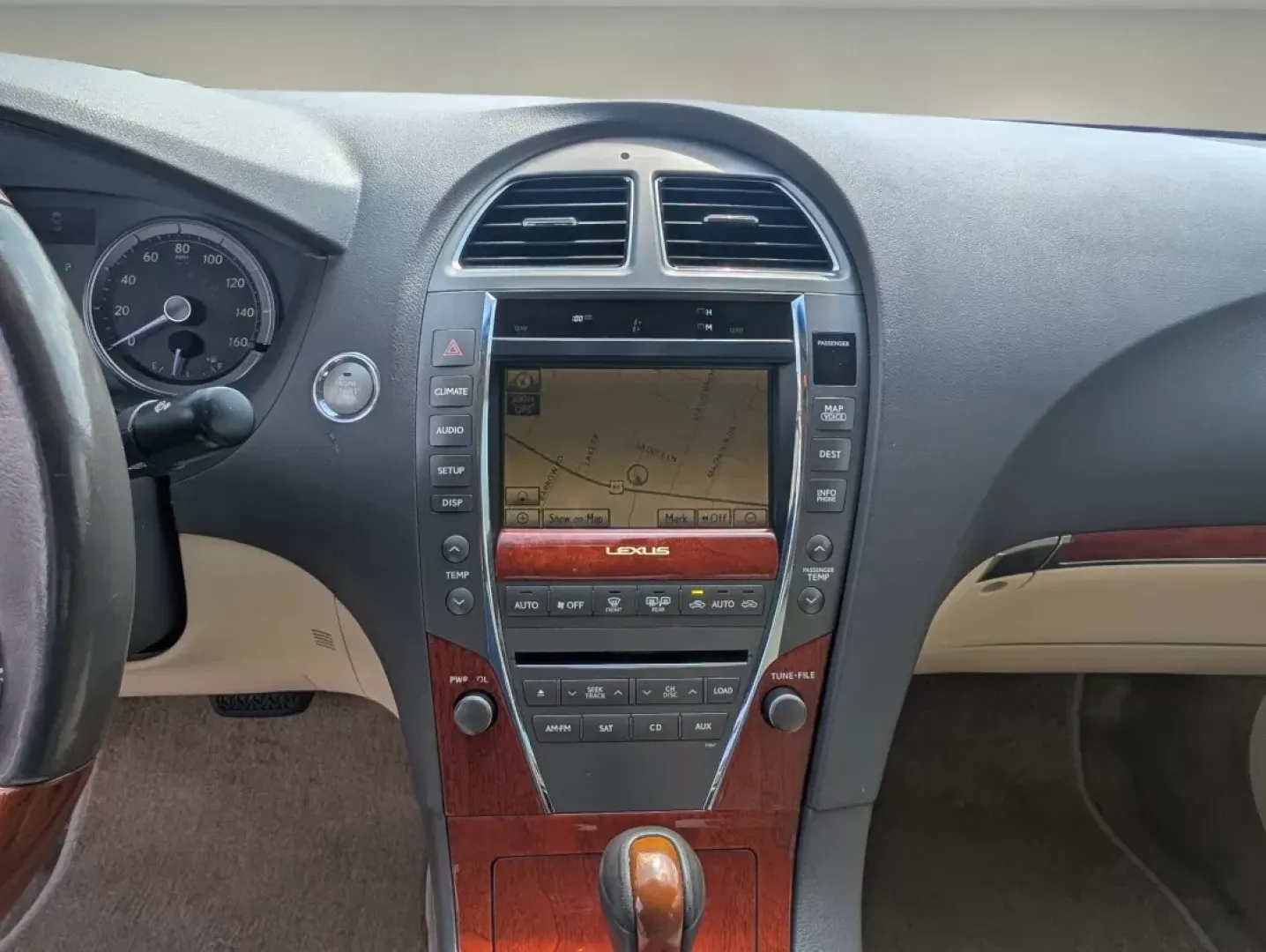 2010 Lexus ES 350 (JTHBK1EG1A2) with an Other engine, located at 3959 U.S. 80 W, Phenix City, AL, 36870, (334) 297-4885, 32.469296, -85.135185 - **Elevate Your Commute with Luxury: 2010 Lexus ES 350 at Gils Auto!**<br /> <br /> Are you ready to transform your daily drive into a luxurious experience? The stunning 2010 Lexus ES 350 is perfect for those who crave style, comfort, and advanced technology while navigating the busy streets of Pheni - Photo#12