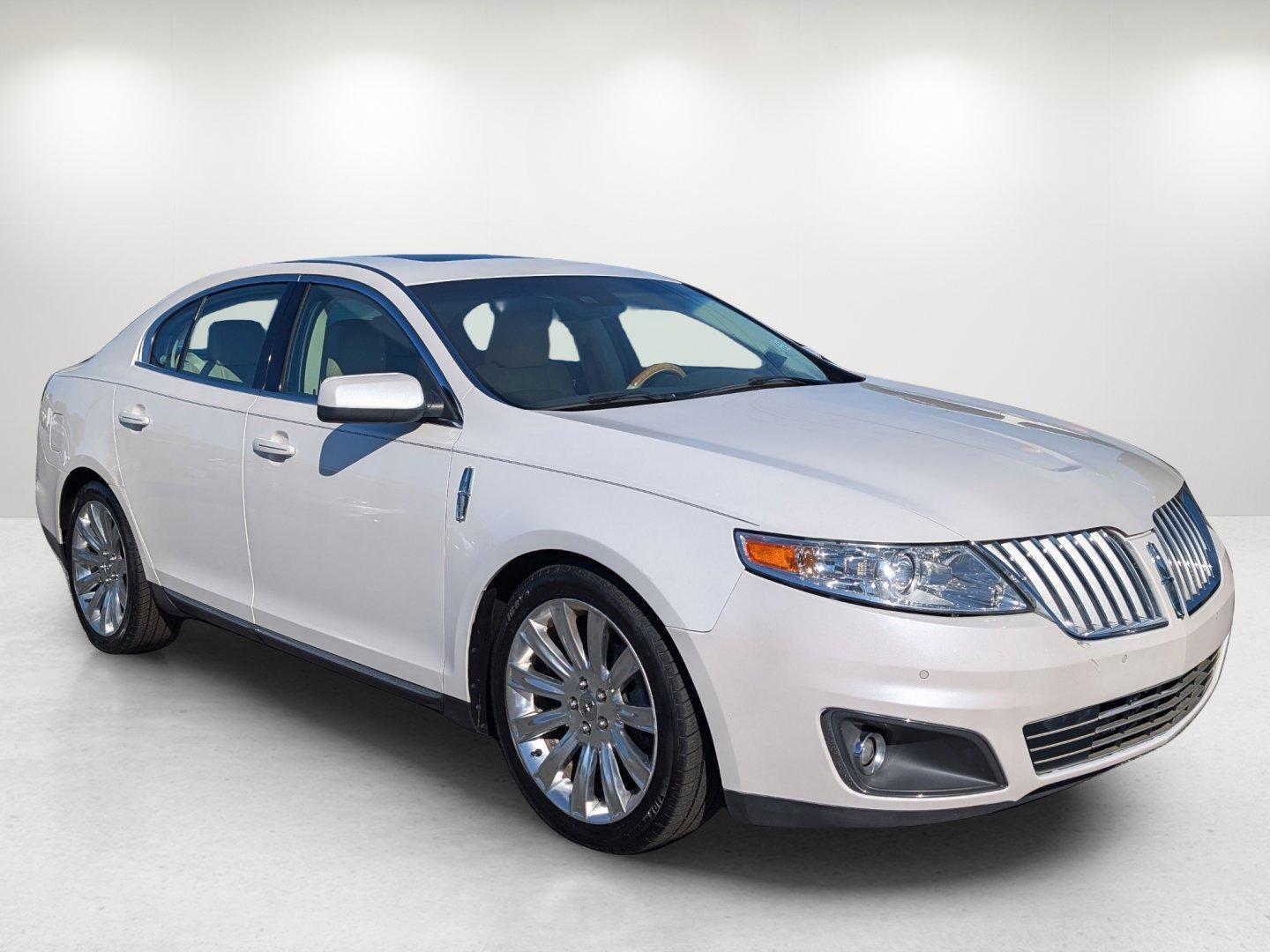 2010 Lincoln MKS (1LNHL9ER6AG) with an Gas V6 3.7L/ engine, 6-Speed Automatic w/OD w/Select-Shift transmission, located at 3959 U.S. 80 W, Phenix City, AL, 36870, (334) 297-4885, 32.469296, -85.135185 - 2010 Lincoln MKS - Photo#3