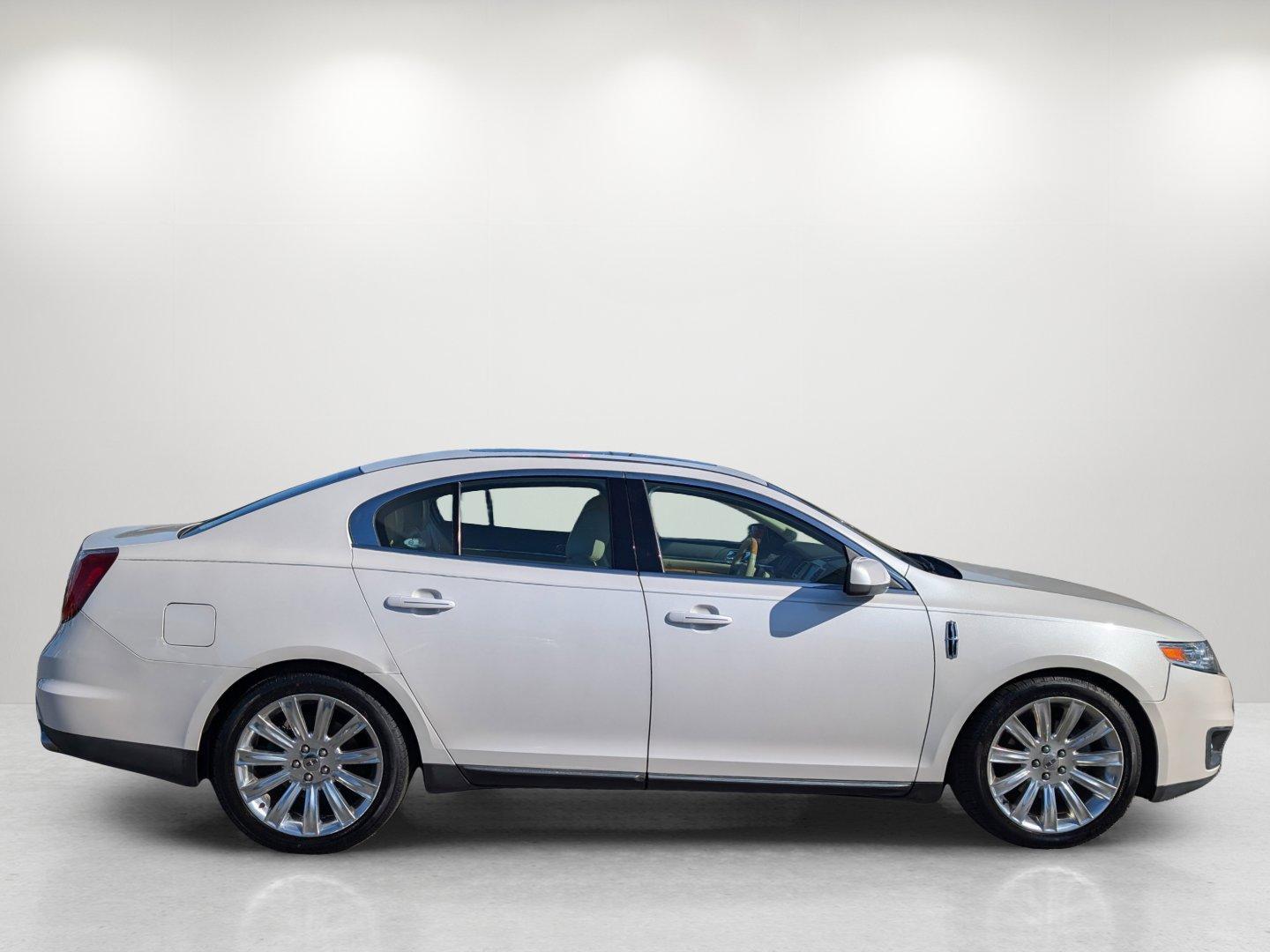2010 Lincoln MKS (1LNHL9ER6AG) with an Gas V6 3.7L/ engine, 6-Speed Automatic w/OD w/Select-Shift transmission, located at 3959 U.S. 80 W, Phenix City, AL, 36870, (334) 297-4885, 32.469296, -85.135185 - 2010 Lincoln MKS - Photo#4